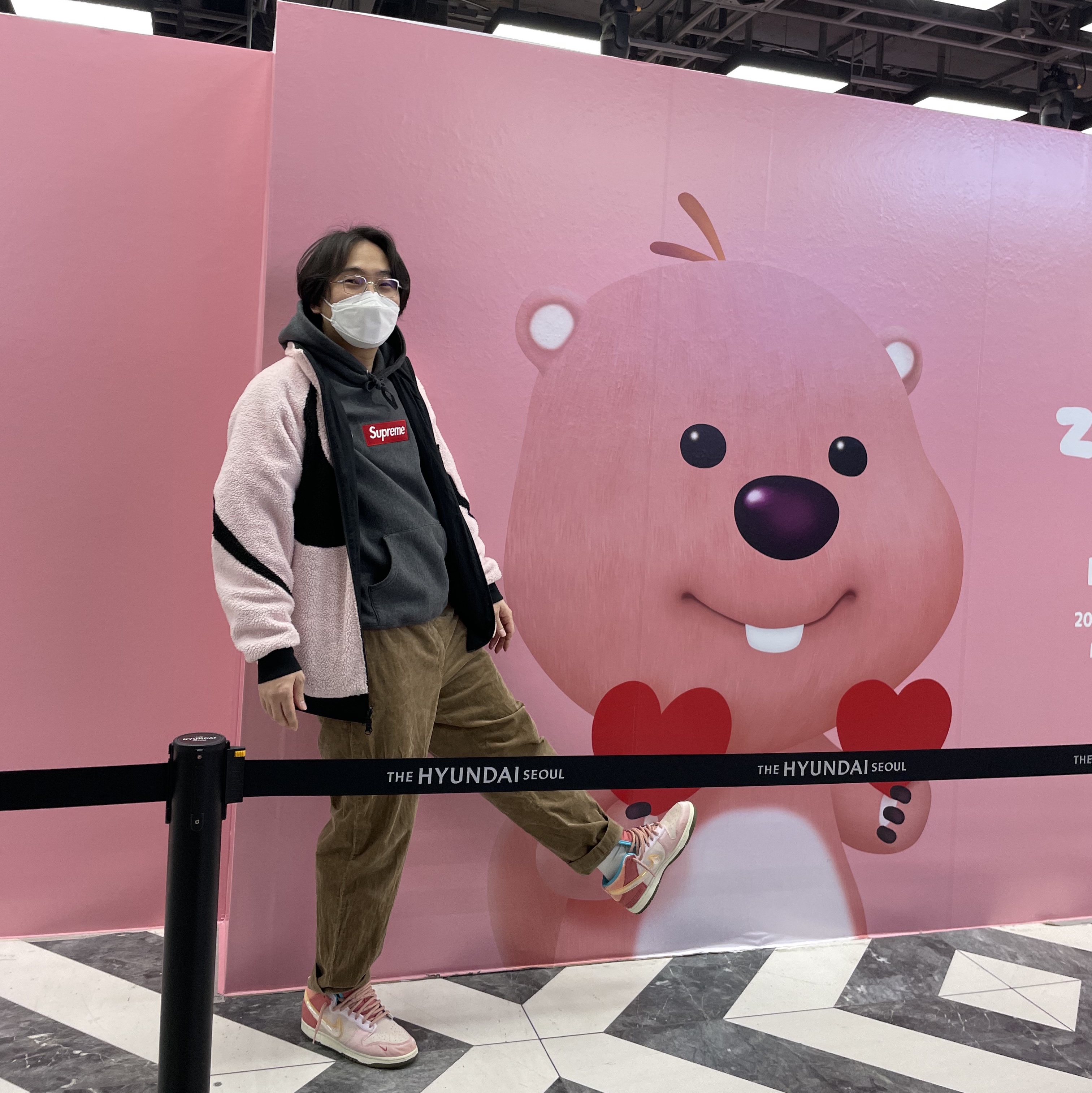 Supreme Box Logo Hooded Sweatshirt Charcoal - 21FW, Nike Big Swoosh Full Zip Jacket Pink Black 착용 스타일