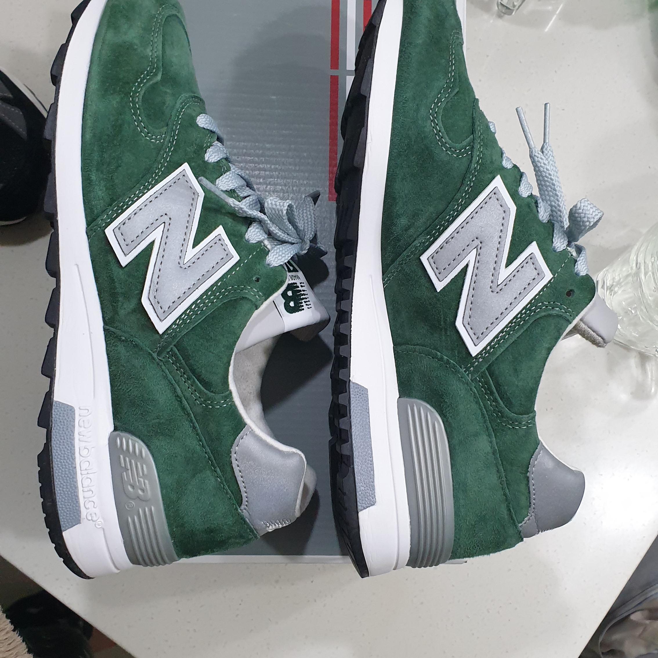 New Balance 1400 Made in USA Mountain Green 착용 스타일 - 2