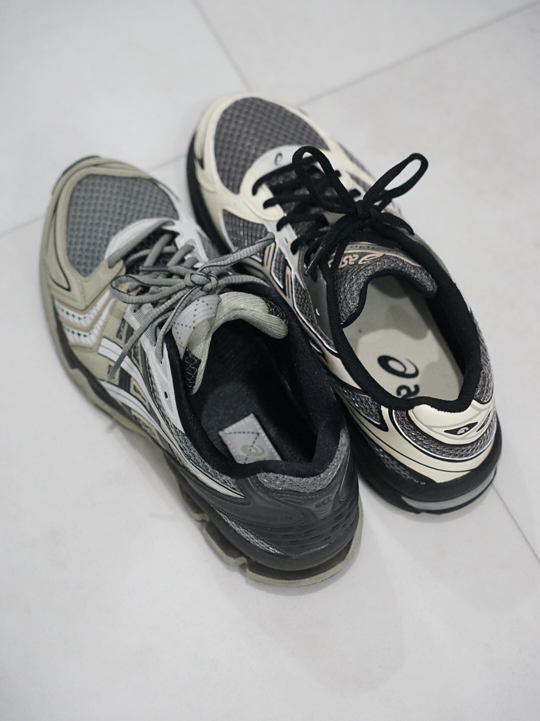 Asics x I4P Gel-1130 Mink Glacier Grey, Asics UB1-S Gel-Kayano 14 Piedmont Grey 착용 스타일 - 2