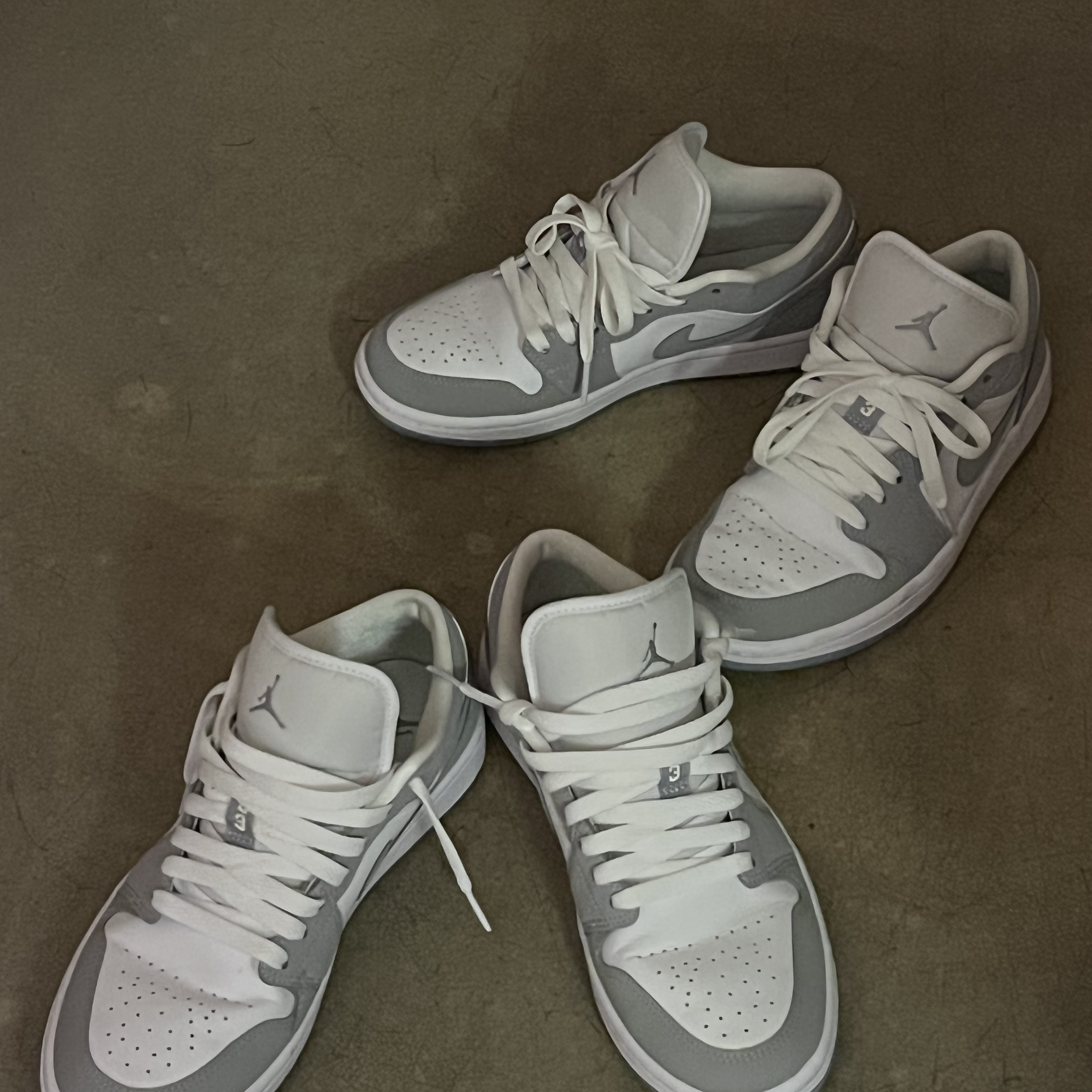 (W) Jordan 1 Low White Wolf Grey 착용 스타일