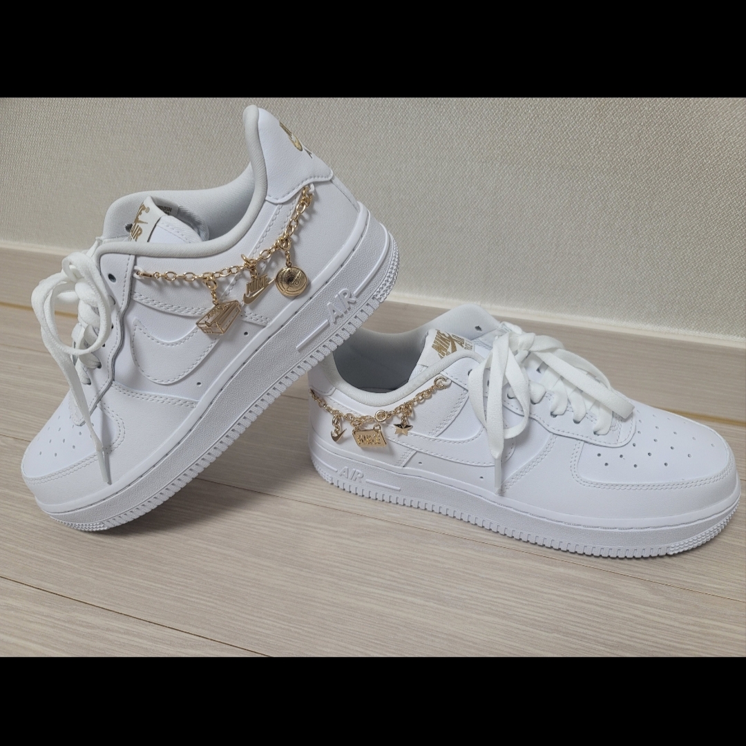 (W) Nike Air Force 1 '07 LX White Pendant 착용 스타일