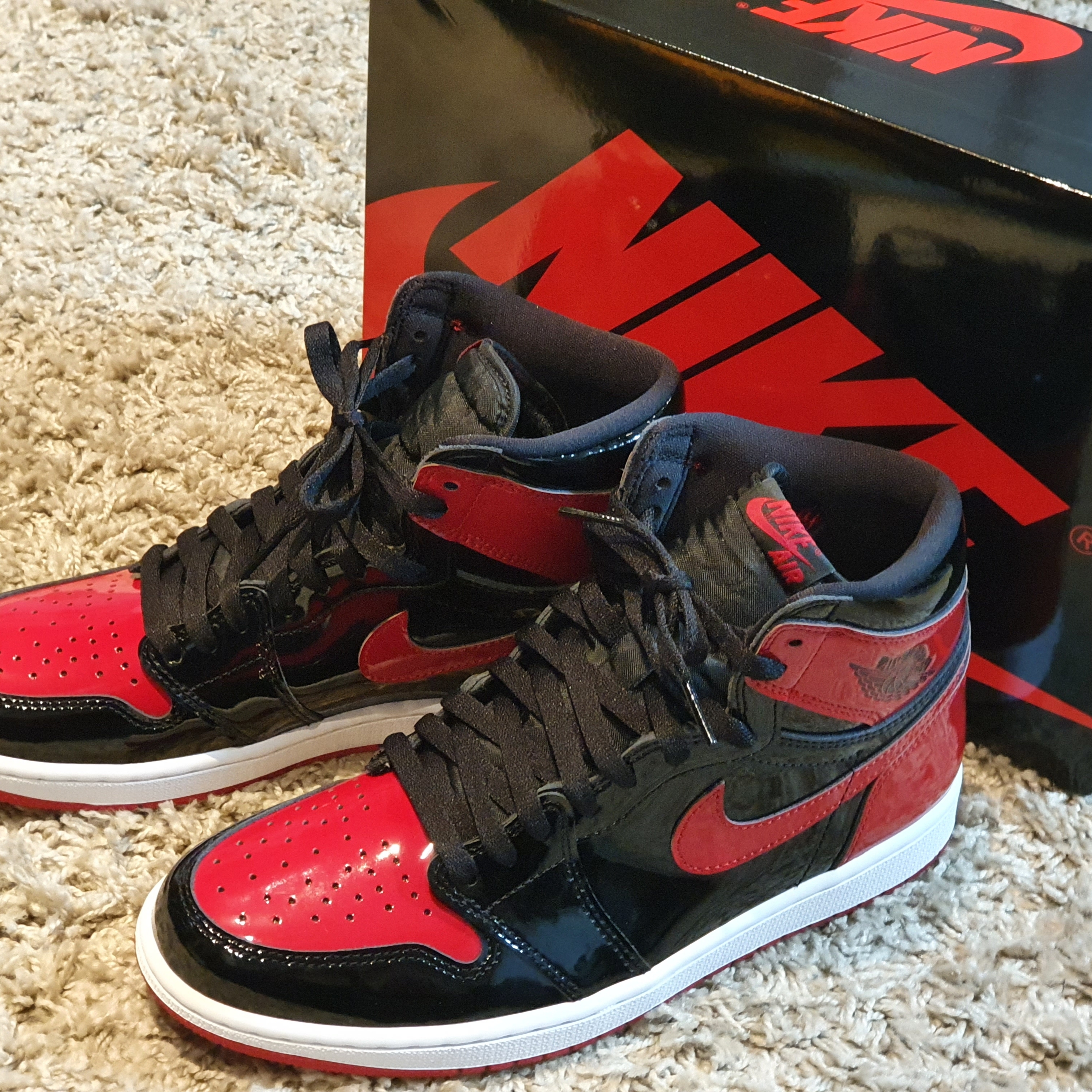 Jordan 1 Retro High OG Patent Bred 착용 스타일
