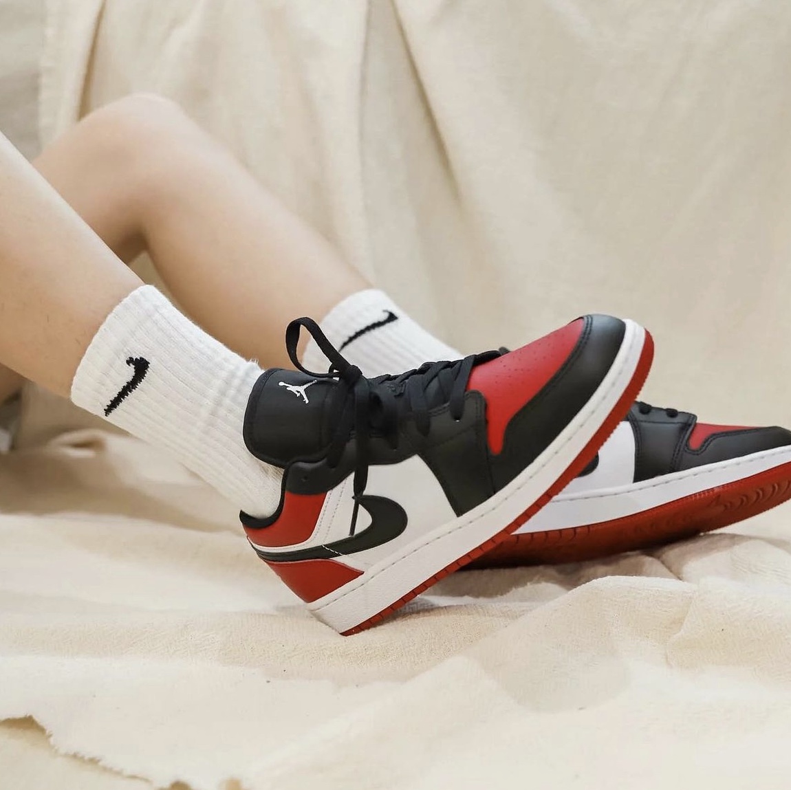 (GS) Jordan 1 Low Bred Toe 착용 스타일 - 4