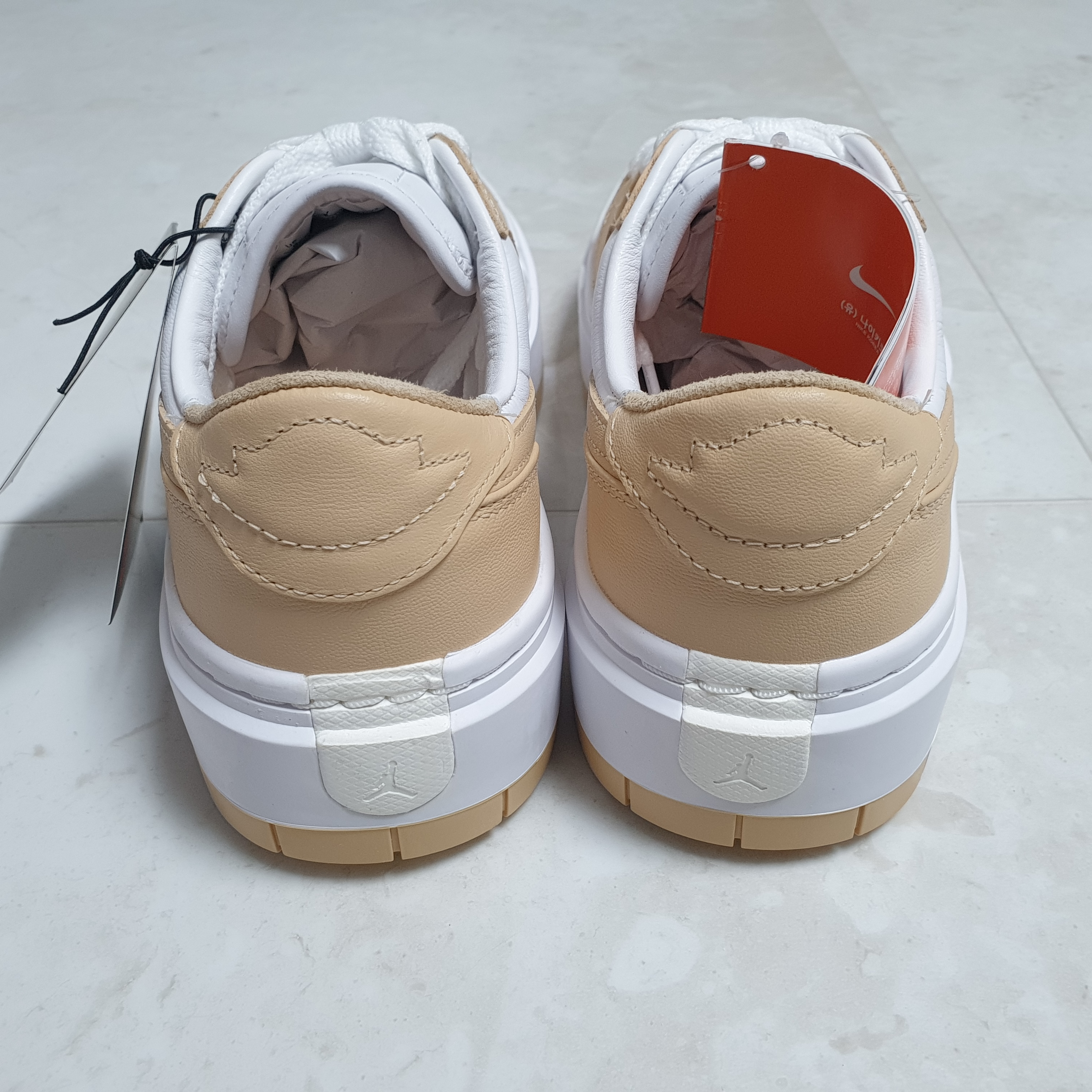 (W) Jordan 1 Elevate Low White Onyx 착용 스타일 - 2