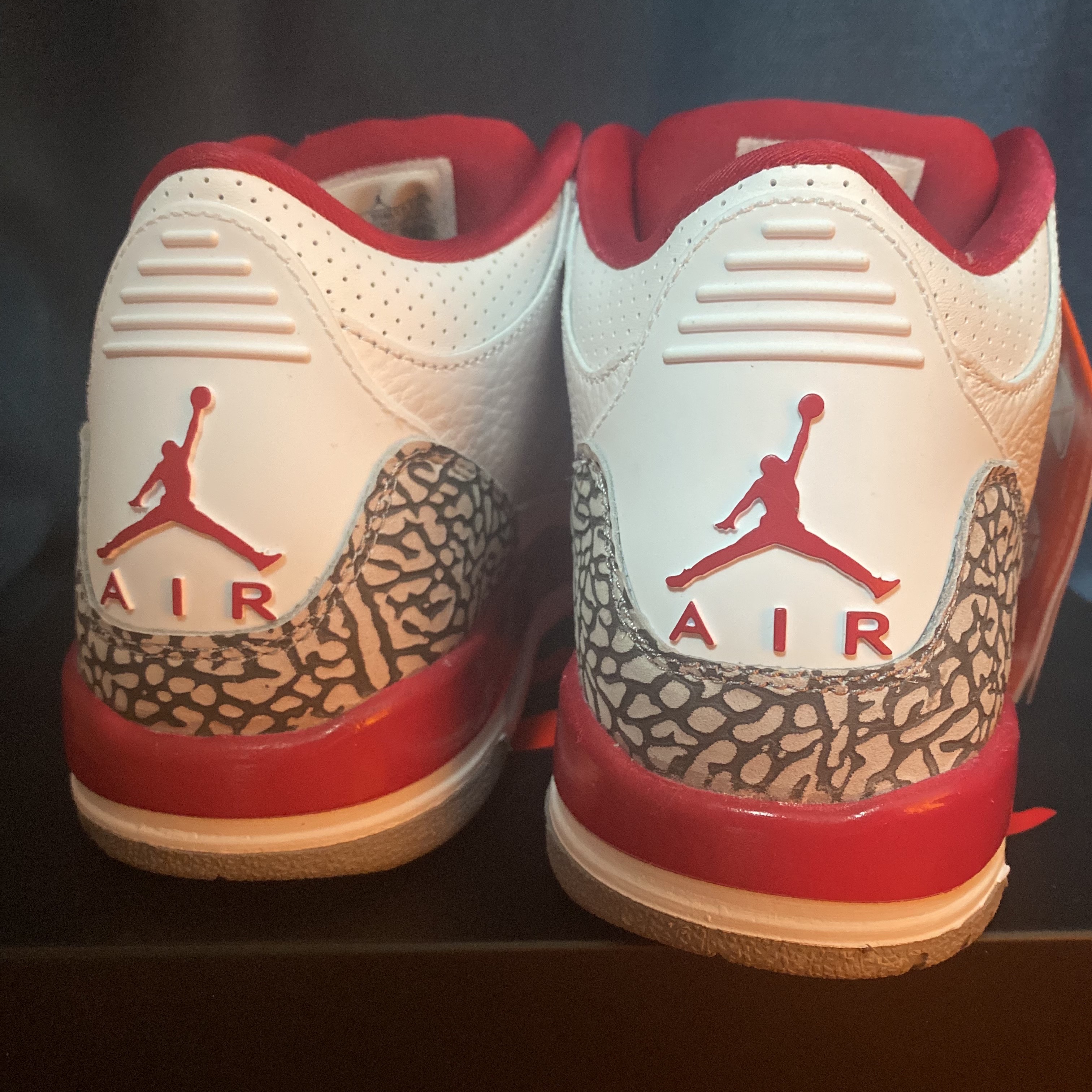 Jordan 3 Retro Cardinal Red, (GS) Jordan 3 Retro Cardinal Red 착용 스타일 - 3