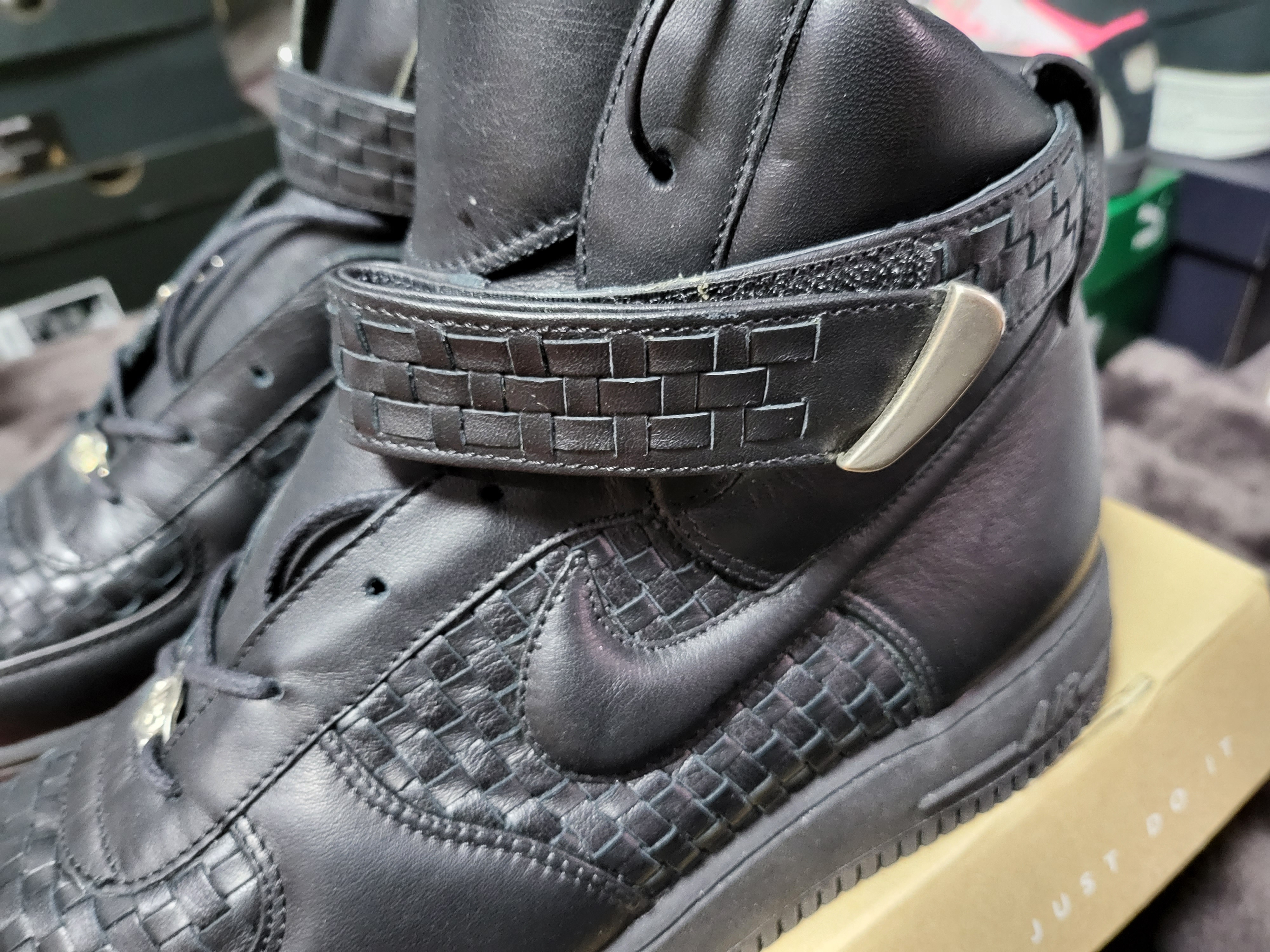 Nike Air Force 1 High Lux '04 Black 착용 스타일 - 4