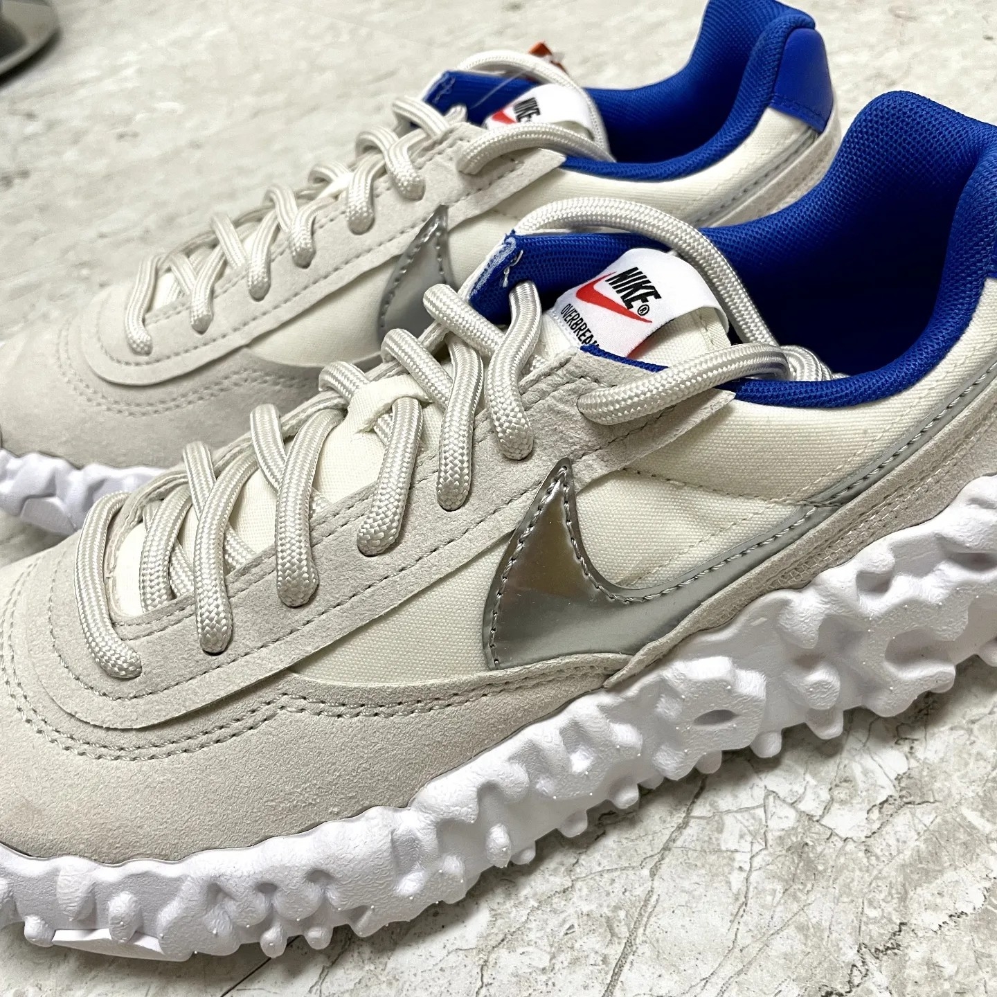 Nike Overbreak SP Light Bone 착용 스타일 - 1