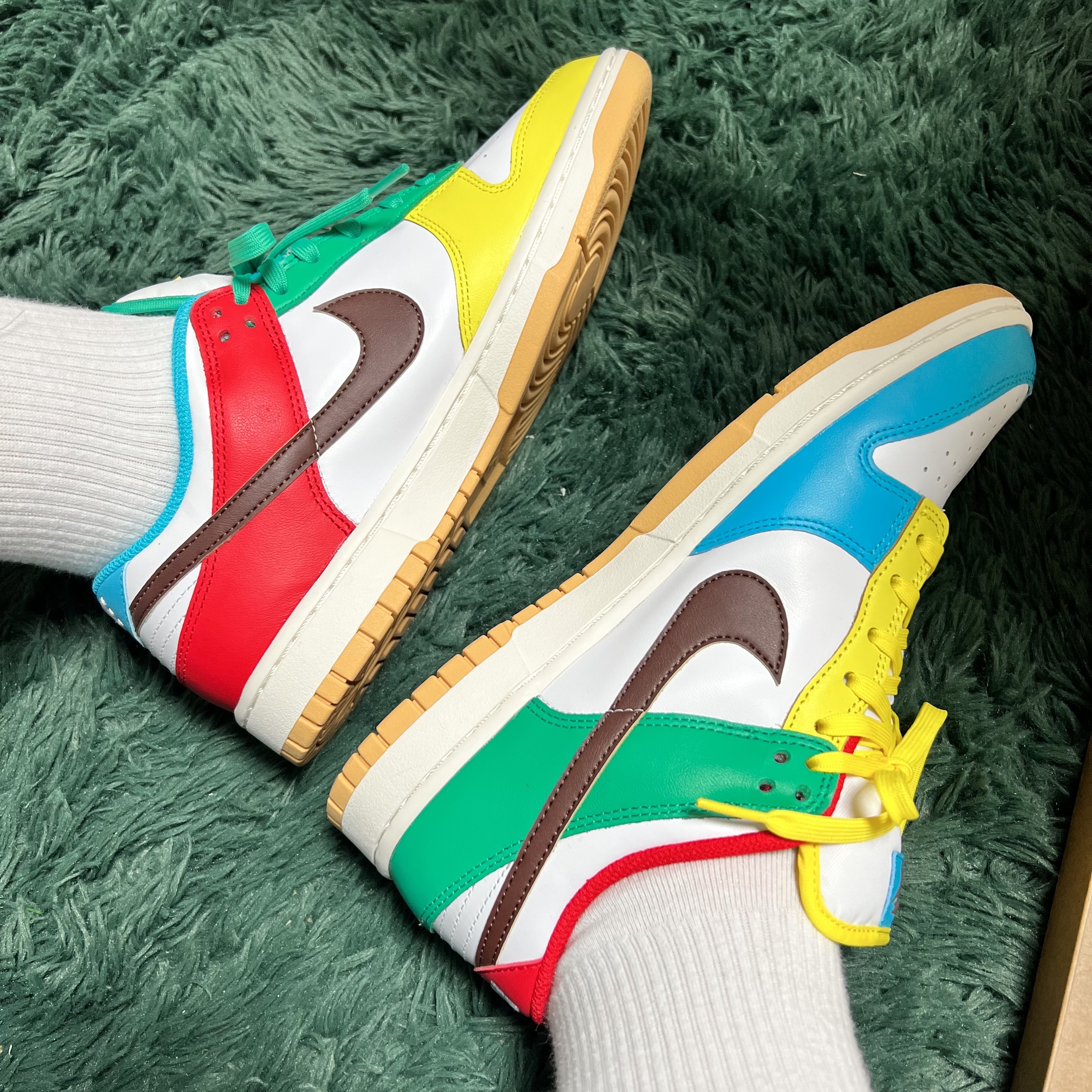 Nike Dunk Low SE Free.99 White 착용 스타일 - 1