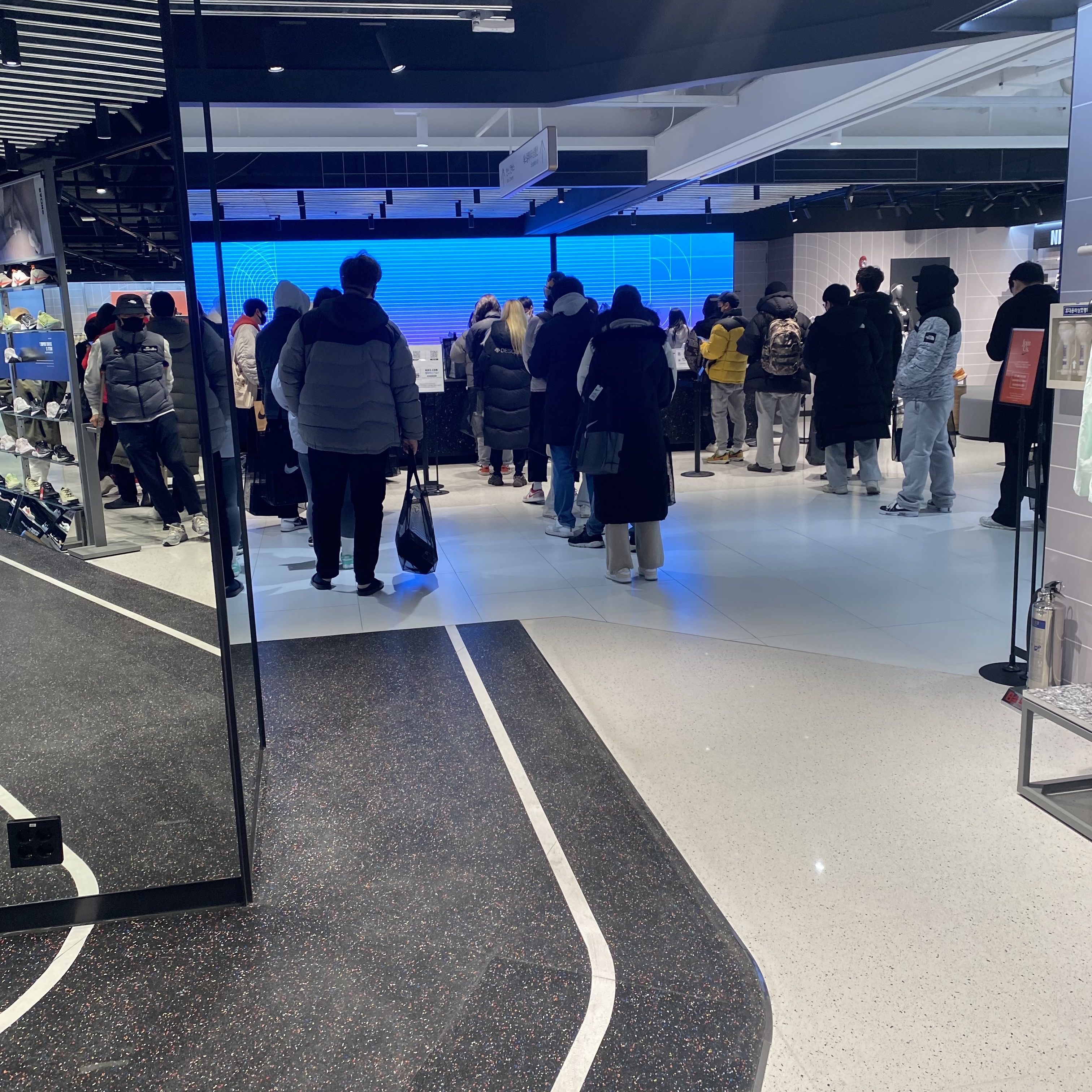 Nike x Drake Nocta Puffer Jacket Black - US/EU, Nike x Stussy Air Zoom Spiridon Cage 2 Fossil 착용 스타일 - 3