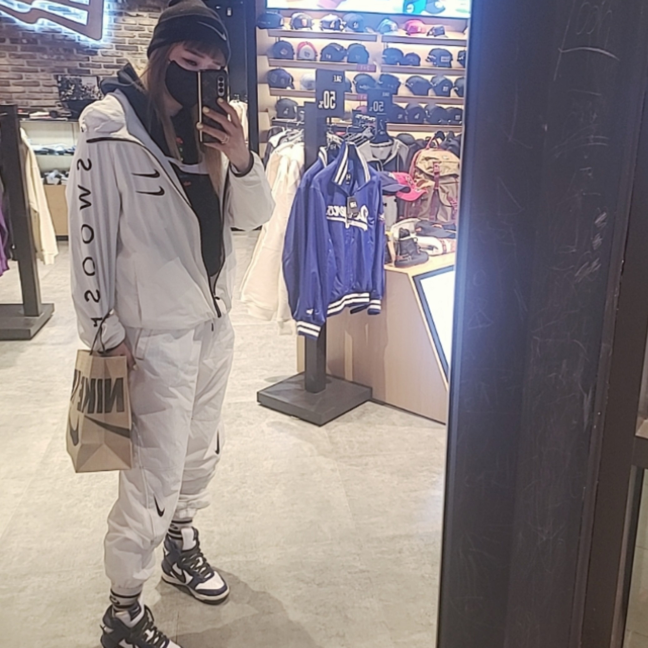 Nike x Stussy Cuff Beanie, Nike x Ambush Dunk High Deep Royal Blue 착용 스타일 - 1