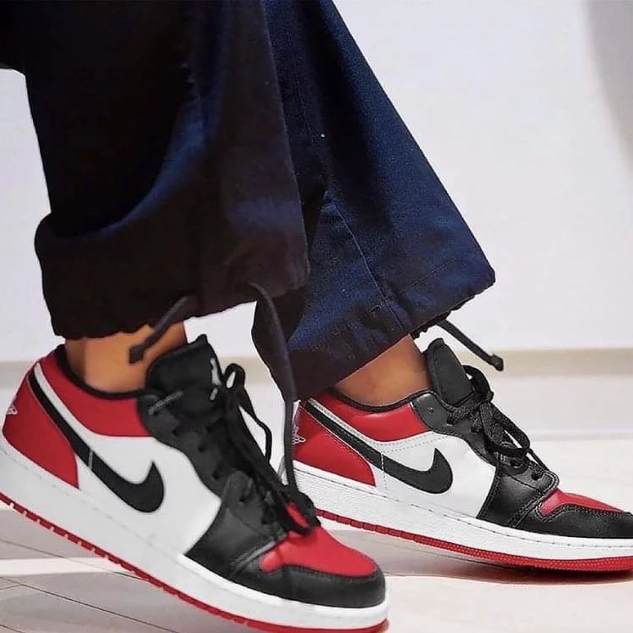 (GS) Jordan 1 Low Bred Toe 착용 스타일 - 3