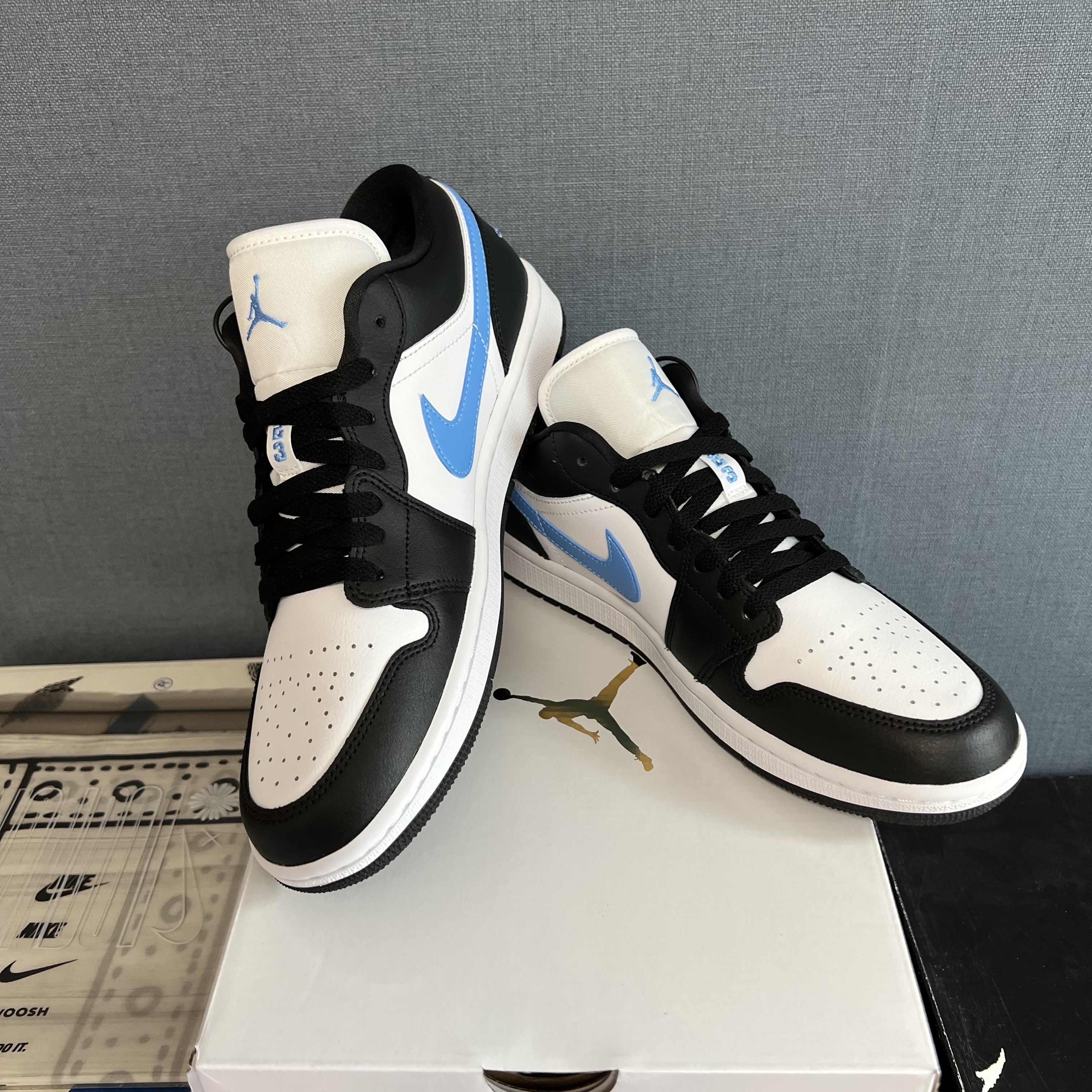 (W) Jordan 1 Low Black University Blue 착용 스타일