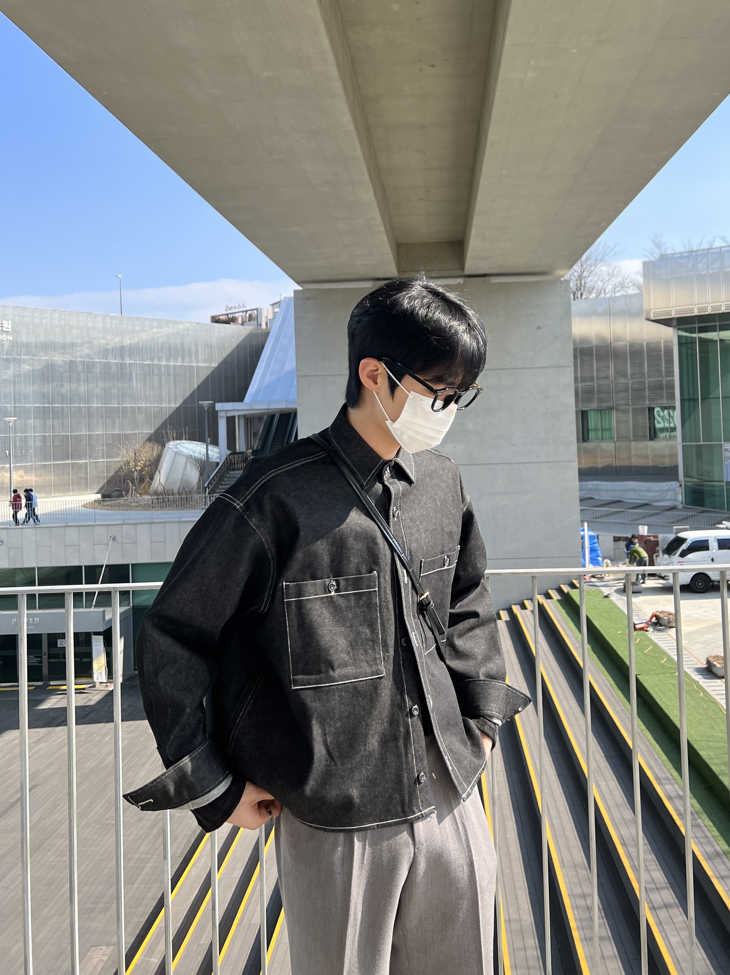 Converse Chuck 70 Hi Black 착용 스타일 - 3