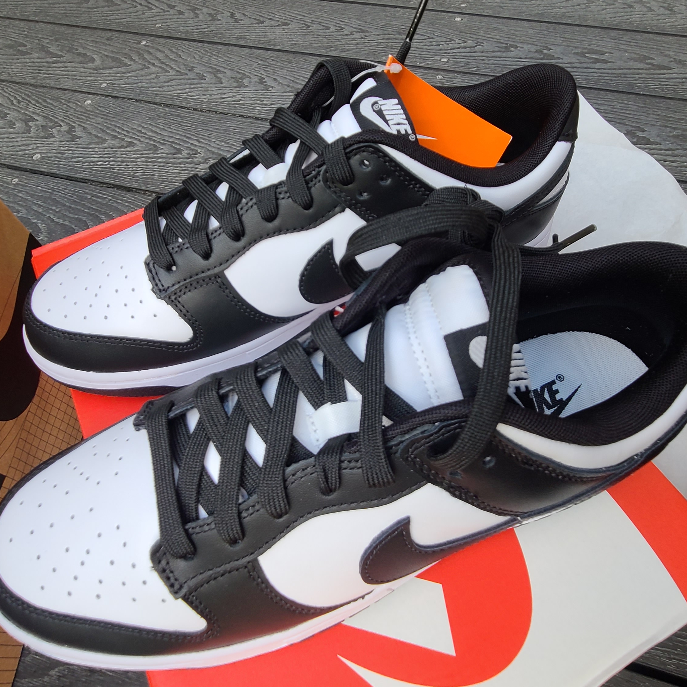Nike Dunk Low Retro Black 착용 스타일
