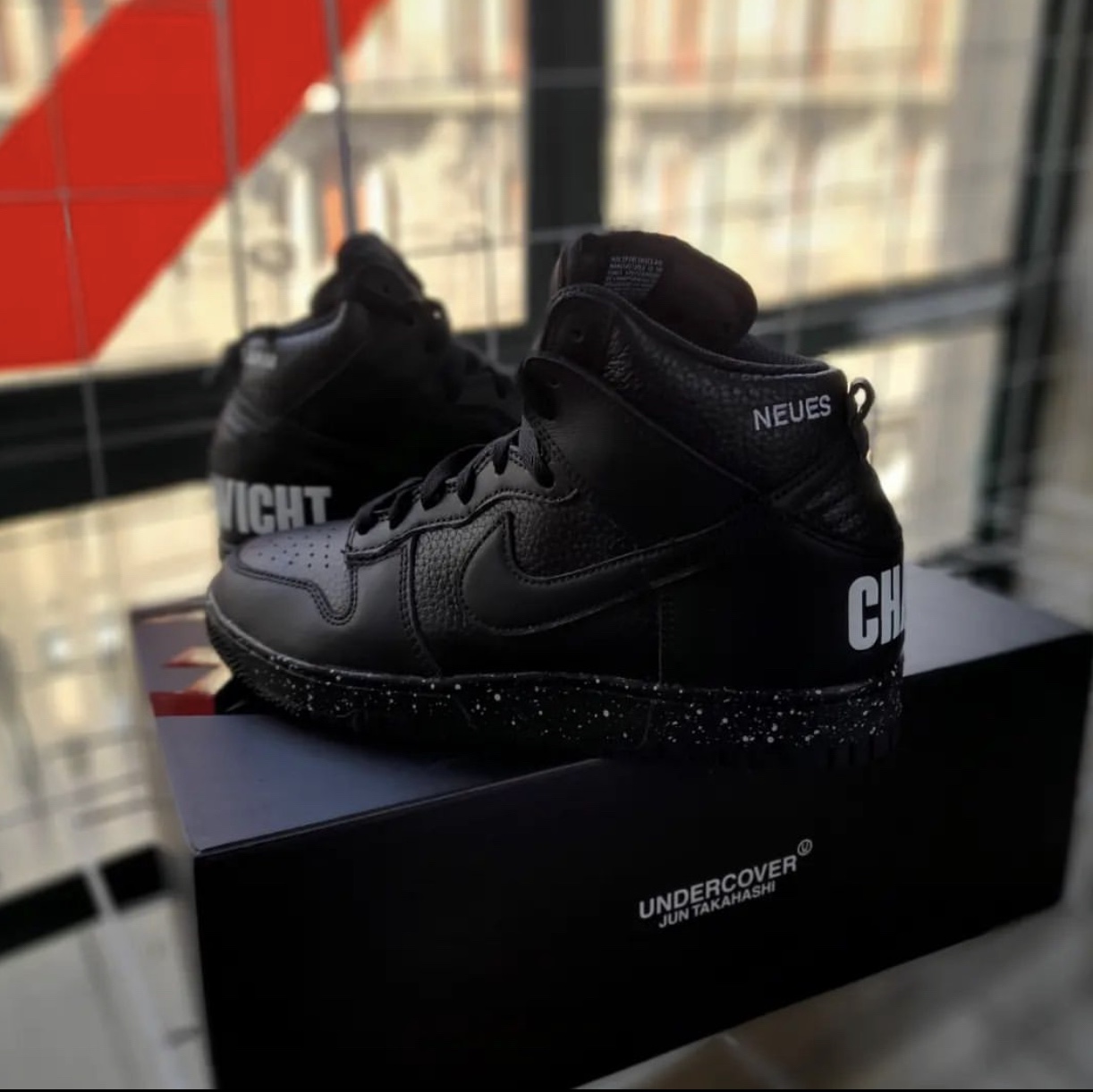 Nike x Undercover Dunk High 1985 Black 착용 스타일 - 5