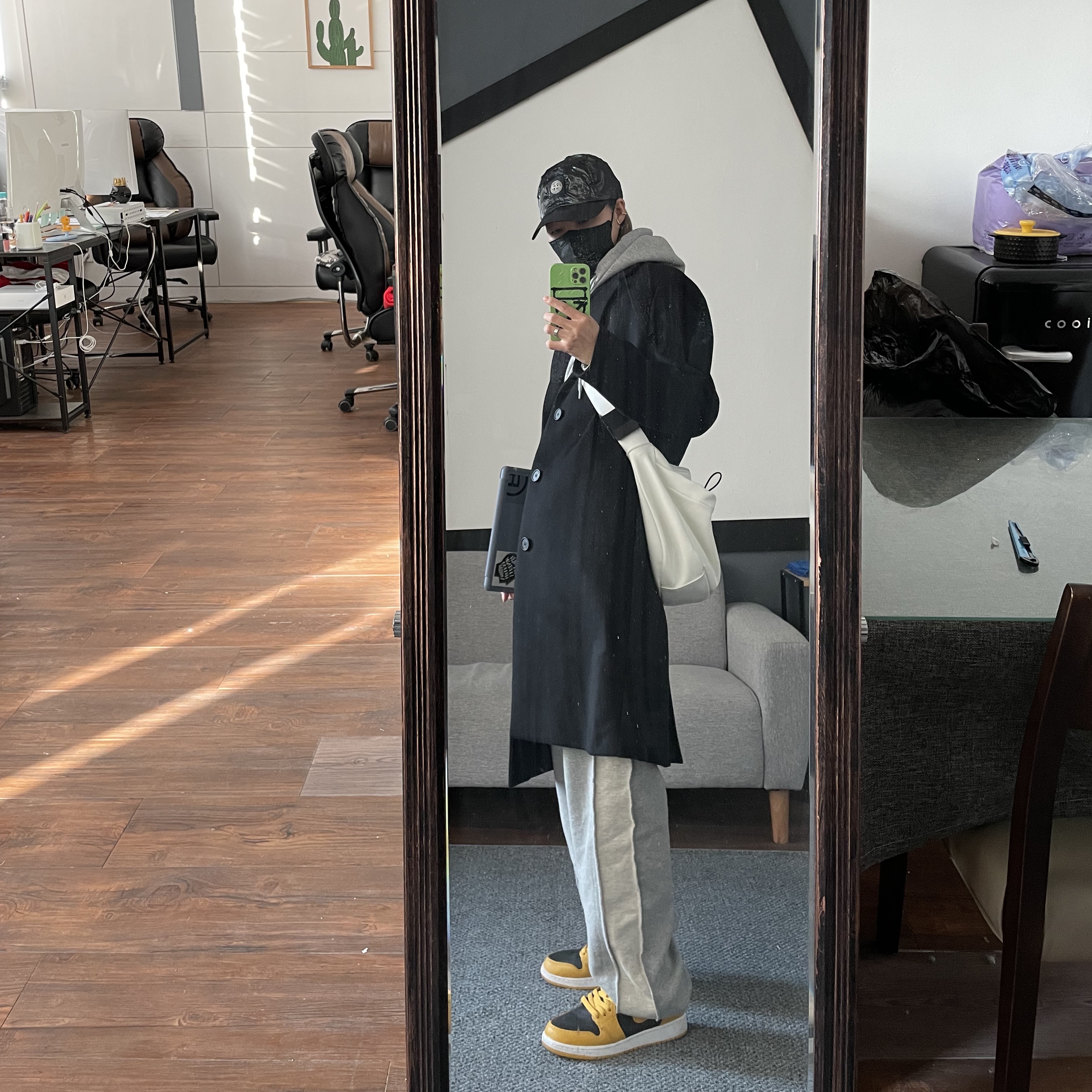 (PS) Jordan 1 Retro High OG Pollen, Supreme x Stone Island New Silk Light 6-Panel Black - 19SS 착용 스타일