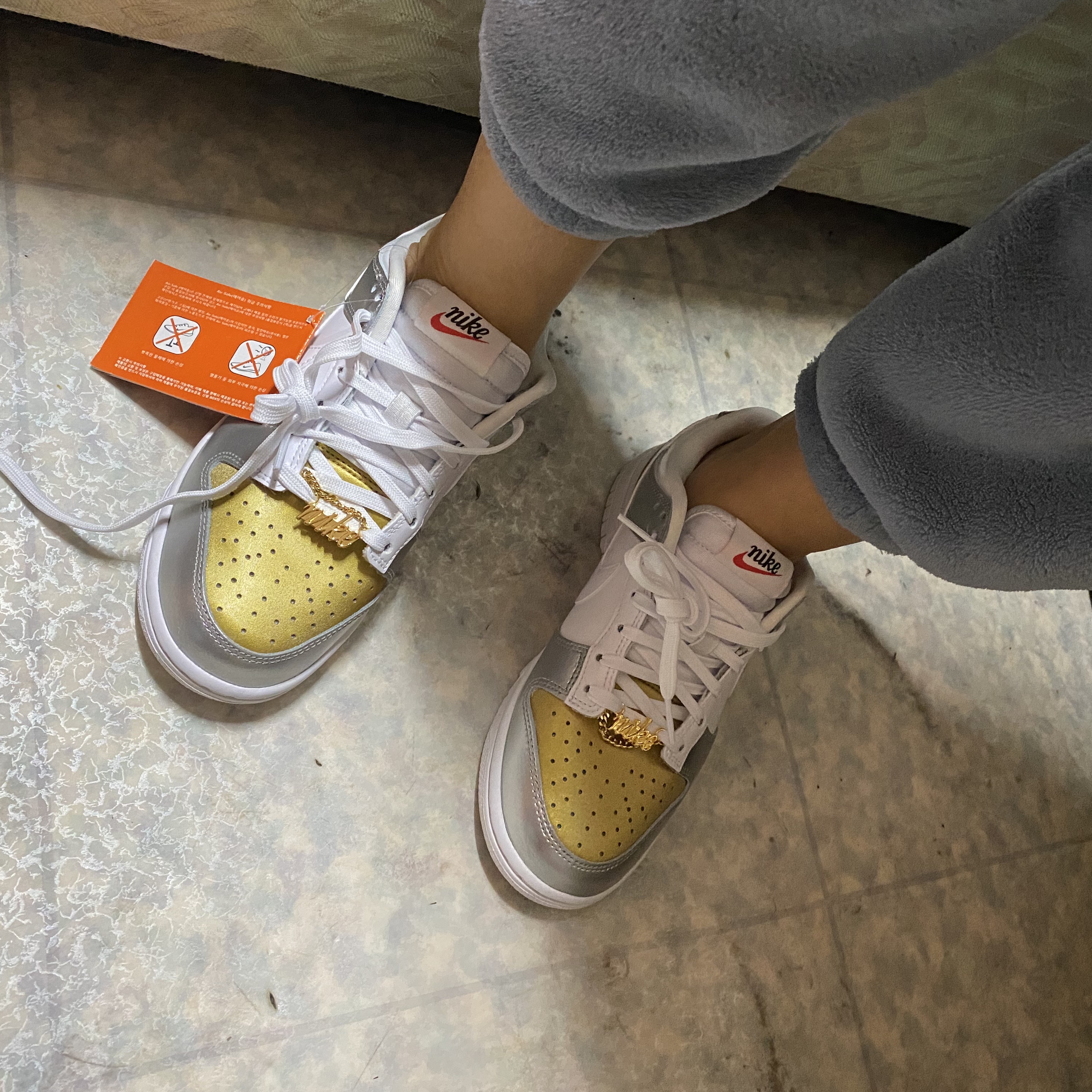(W) Nike Dunk Low SE Heirloom 착용 스타일 - 2