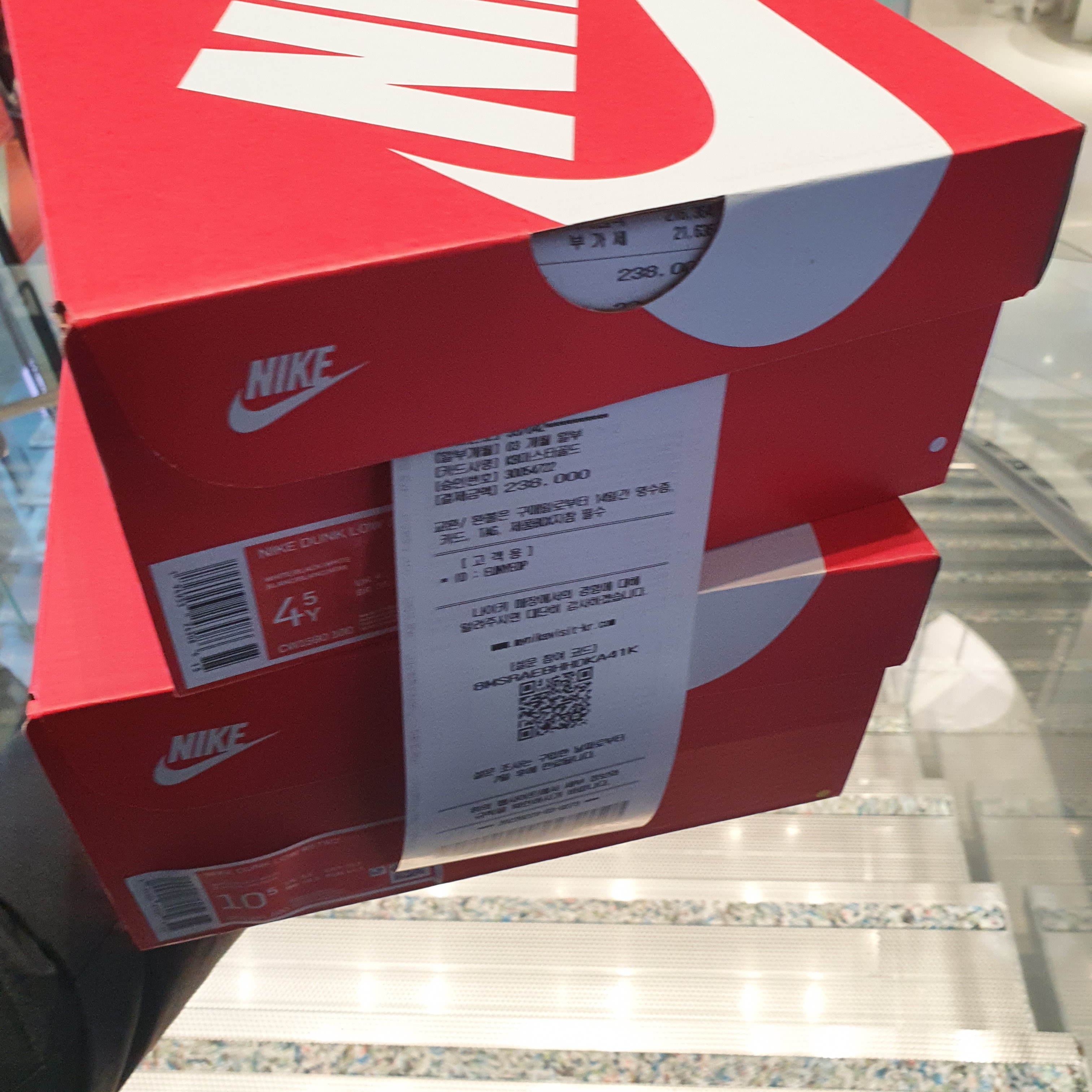 Nike Dunk Low Retro Black 착용 스타일 - 3