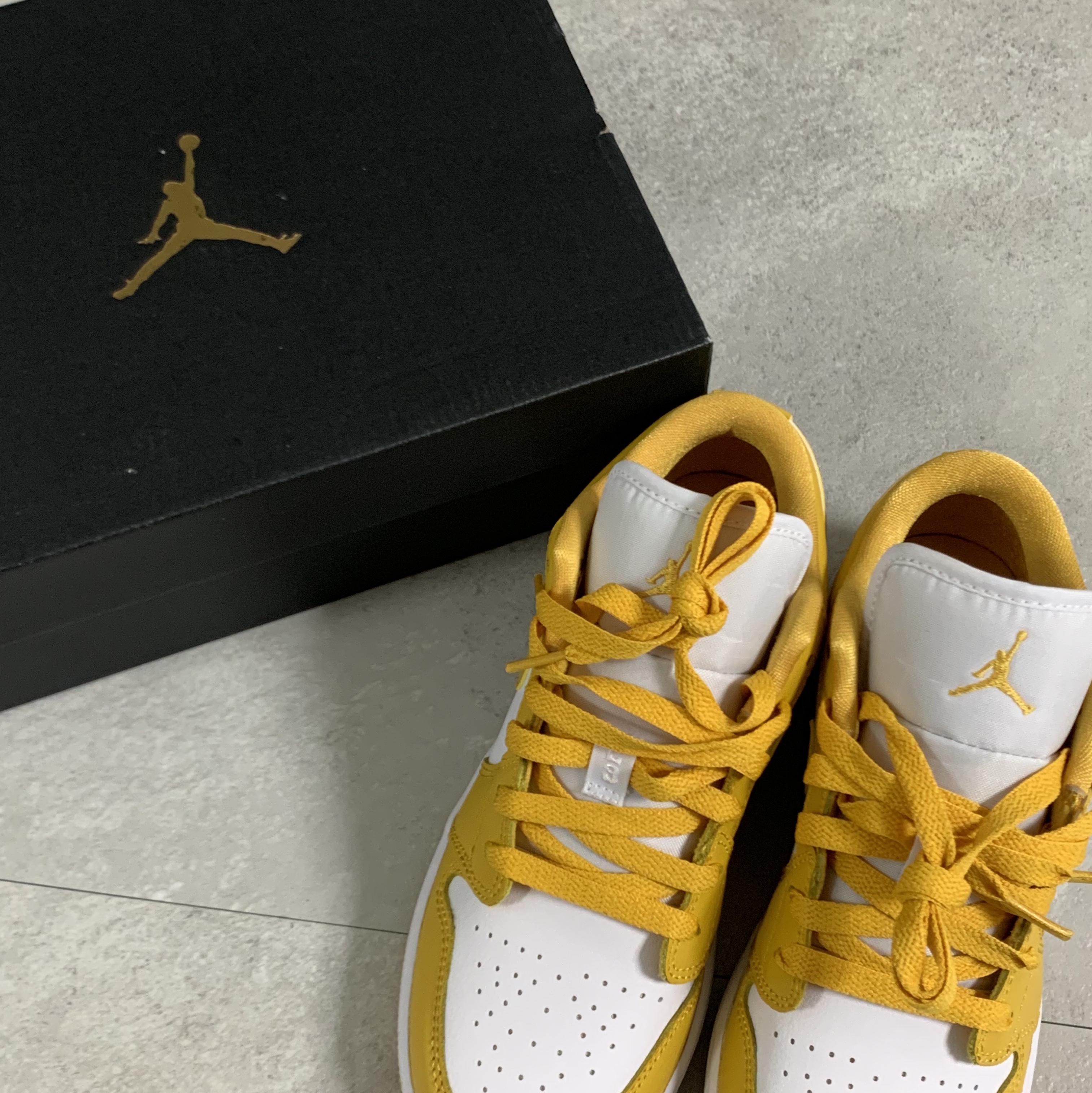 (GS) Jordan 1 Low Pollen 착용 스타일