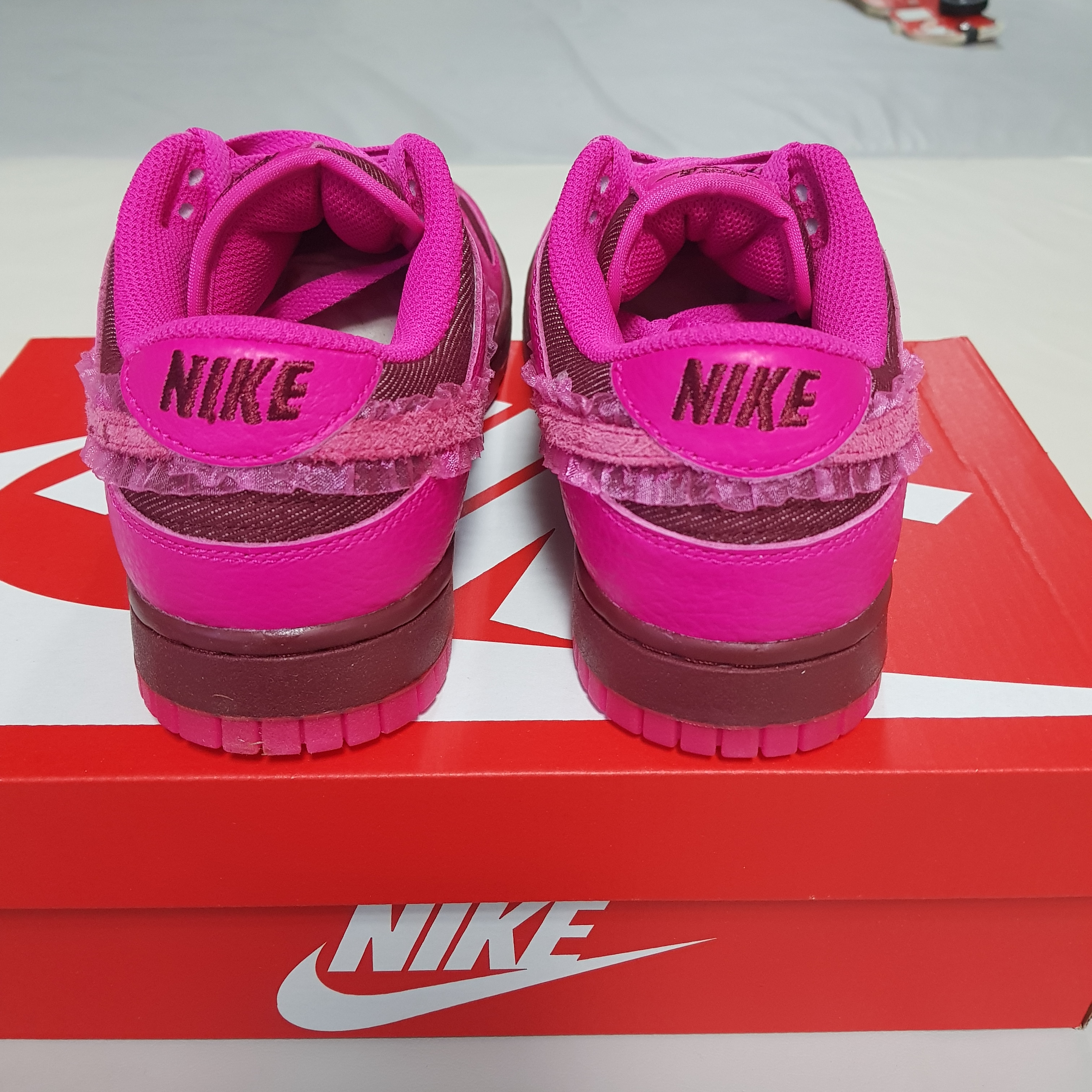 (W) Nike Dunk Low Prime Pink 착용 스타일 - 3