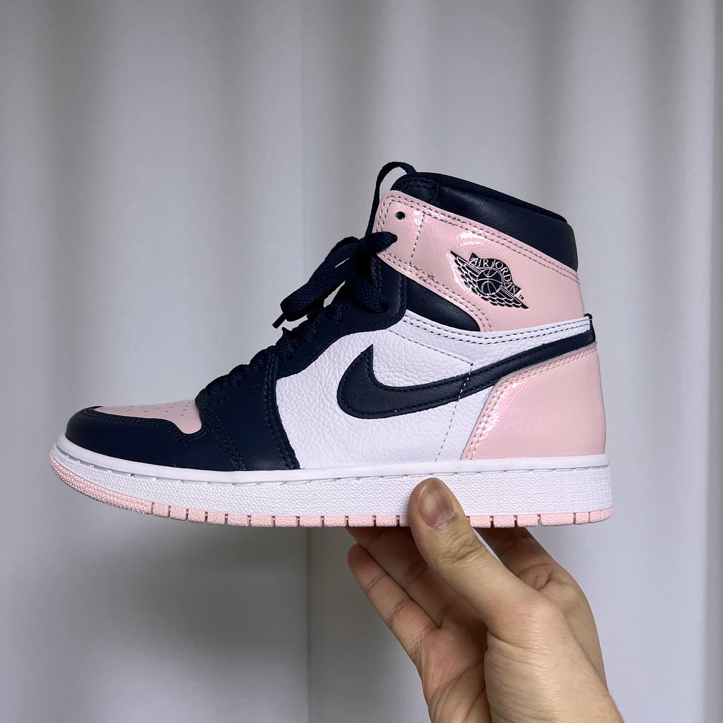 (W) Jordan 1 Retro High OG Atmosphere 착용 스타일 - 2