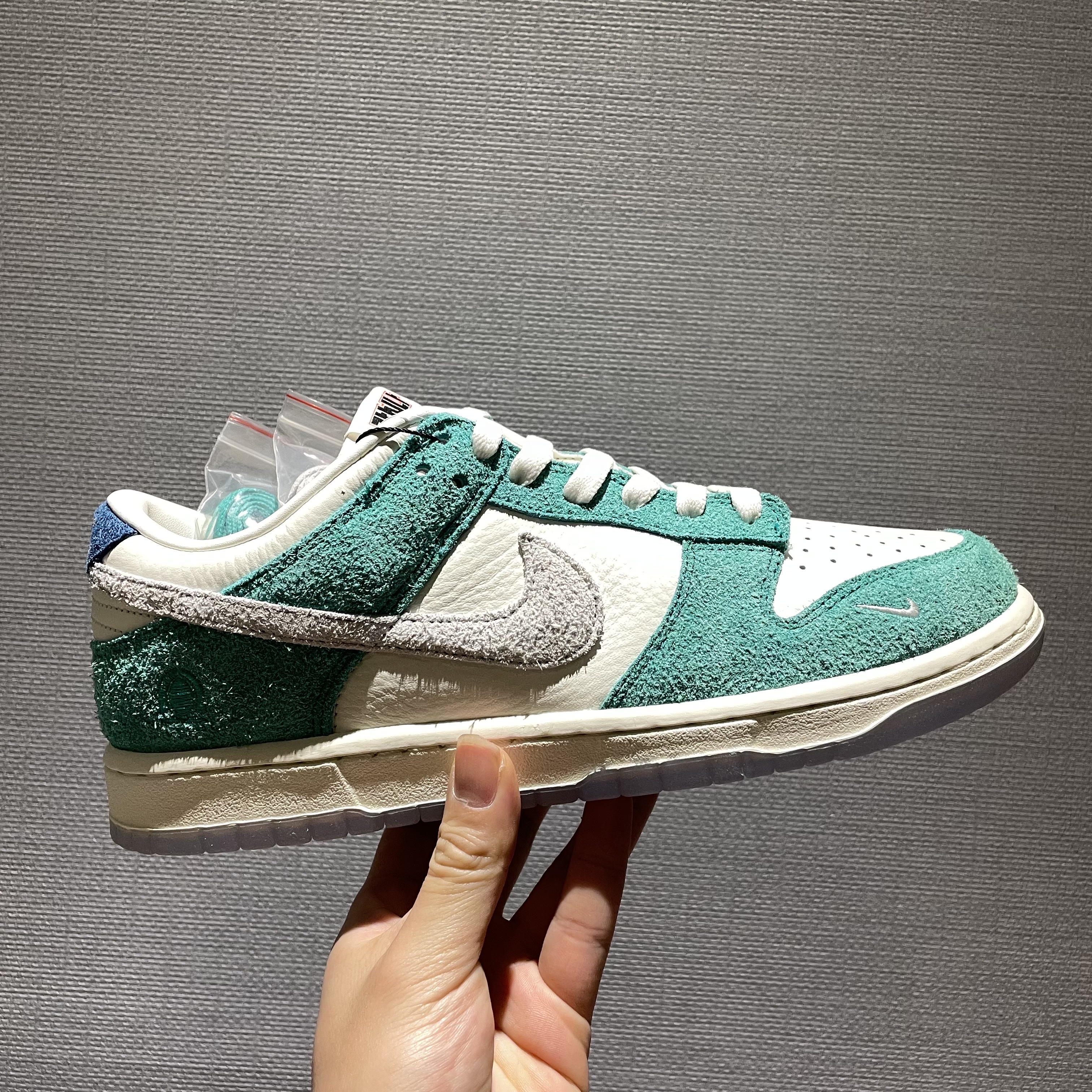 Nike x Kasina Dunk Low Road Sign - Kasina Exclusive 착용 스타일