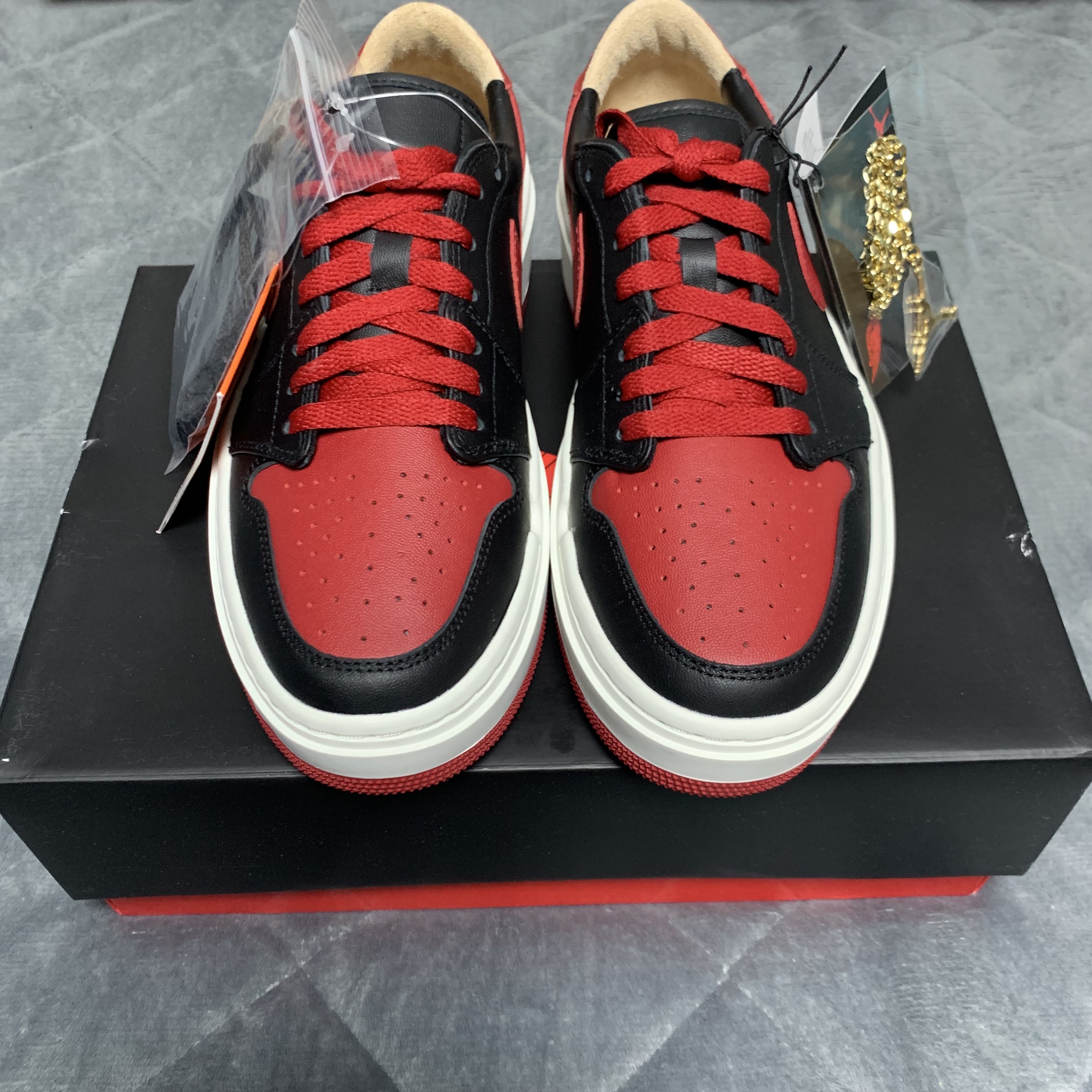 (W) Jordan 1 Elevate Low SE Bred 착용 스타일 - 2