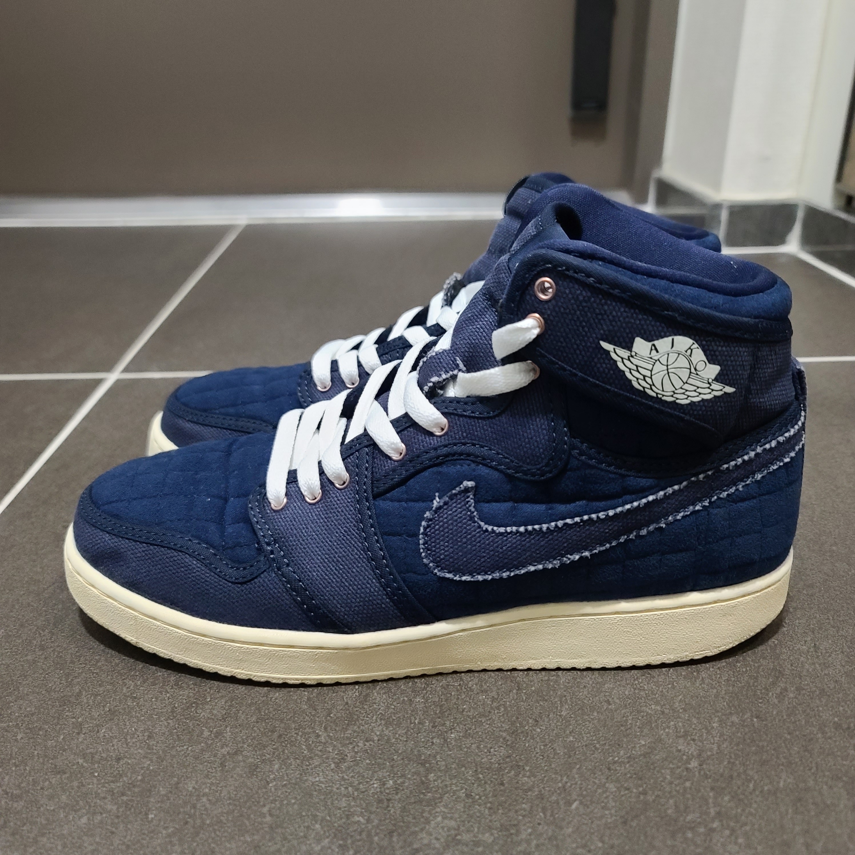 Jordan 1 KO High OG Canvas Obsidian 착용 스타일 - 1