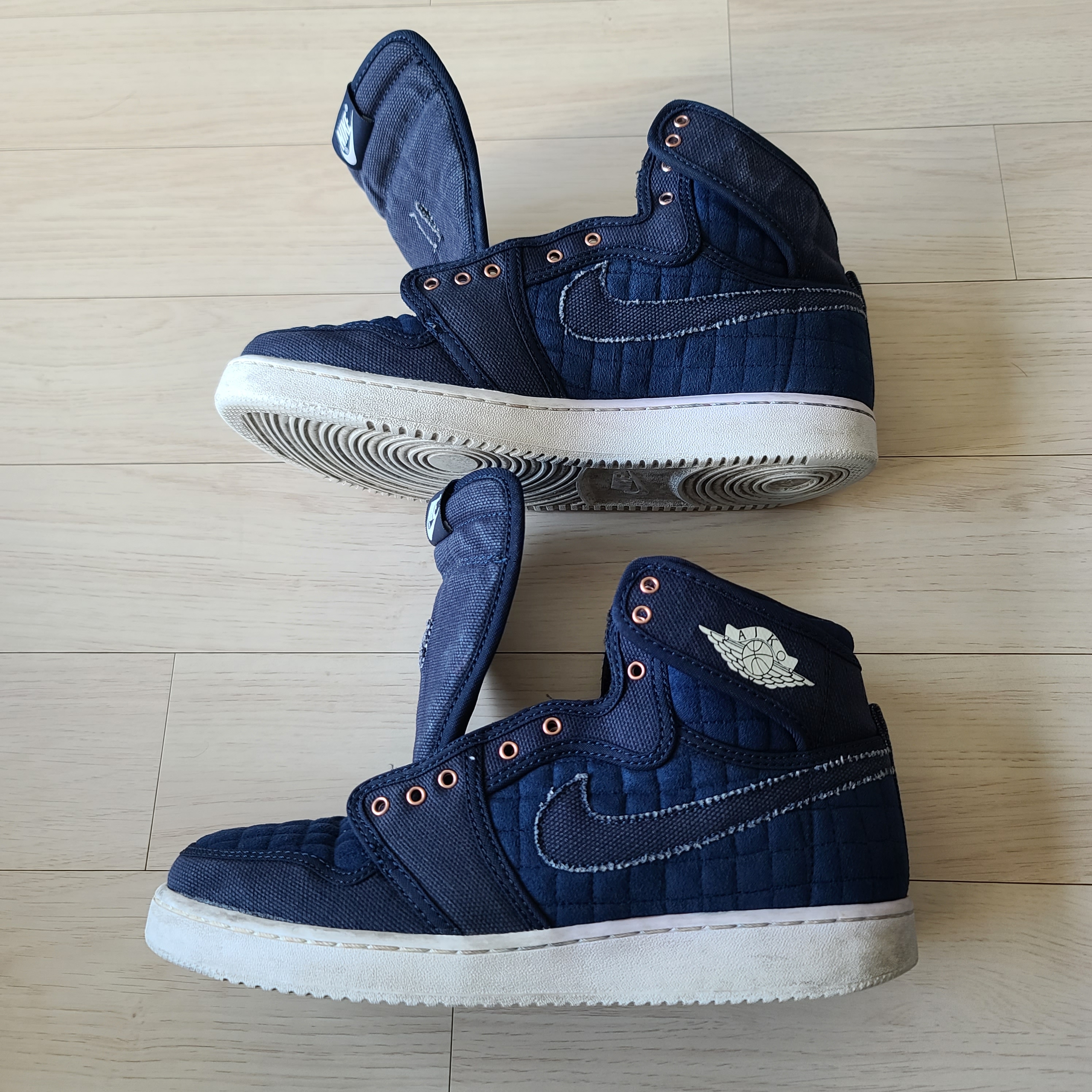 Jordan 1 KO High OG Canvas Obsidian 착용 스타일 - 3