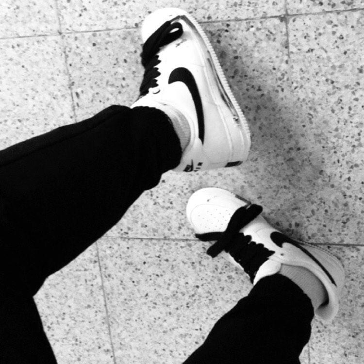 Nike x Peaceminusone Air Force 1 Low Para-Noise 2.0, Jordan 1 Retro High OG Patent Bred 착용 스타일 - 2