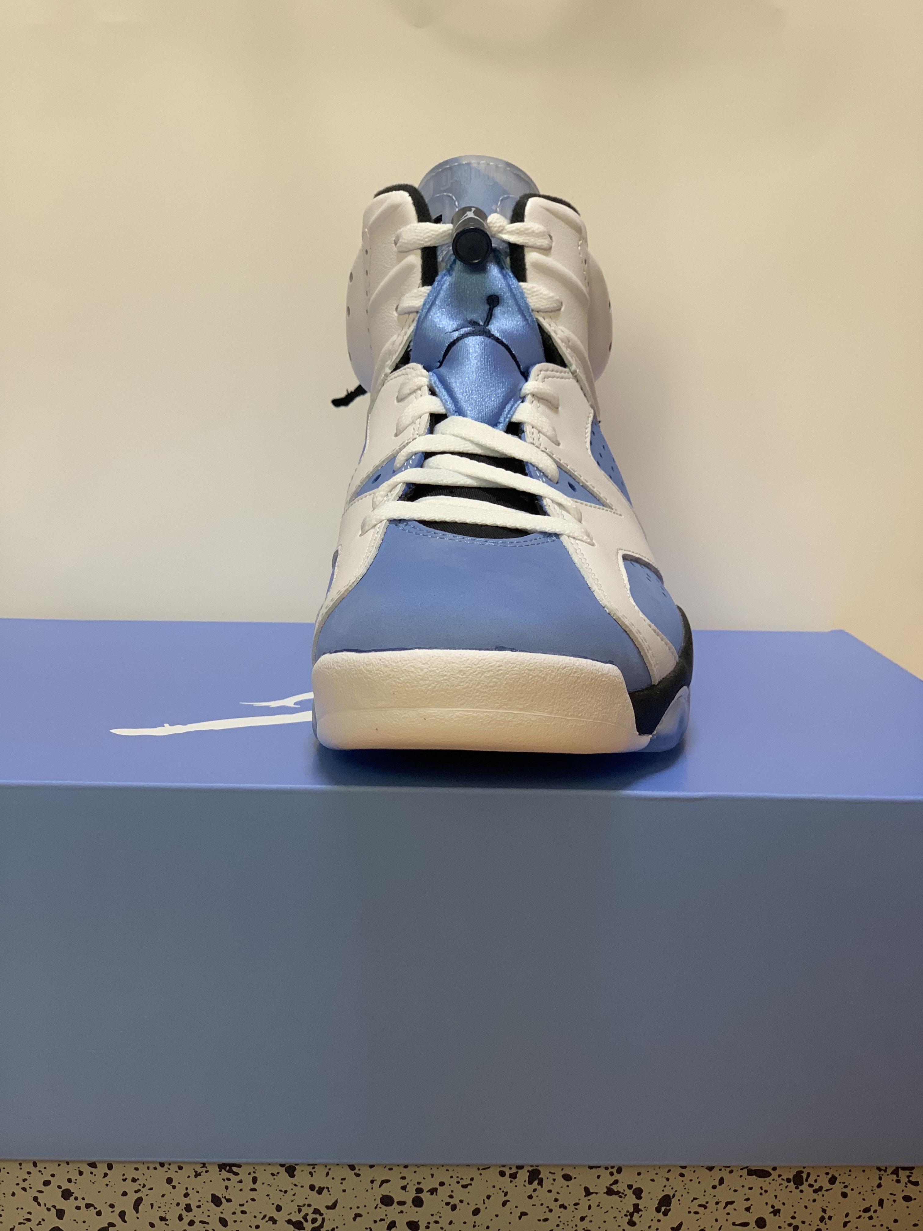 Jordan 6 Retro University Blue, (GS) Jordan 6 Retro University Blue 착용 스타일 - 2