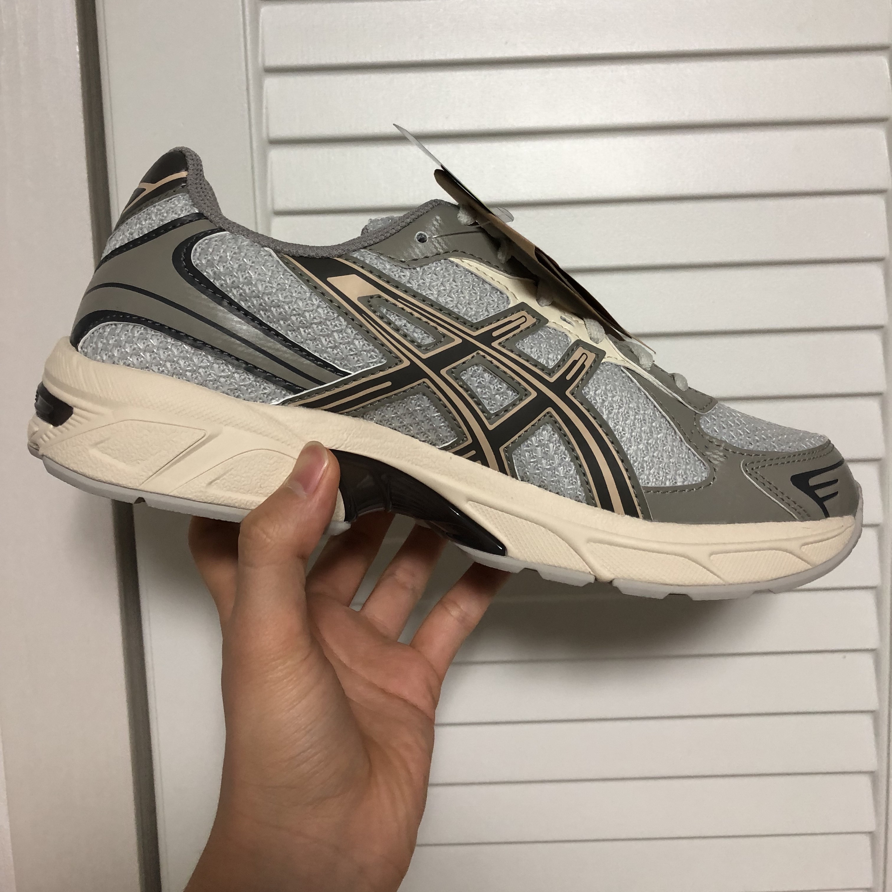Asics x I4P Gel-1130 Glacier Grey Mink 착용 스타일 - 2