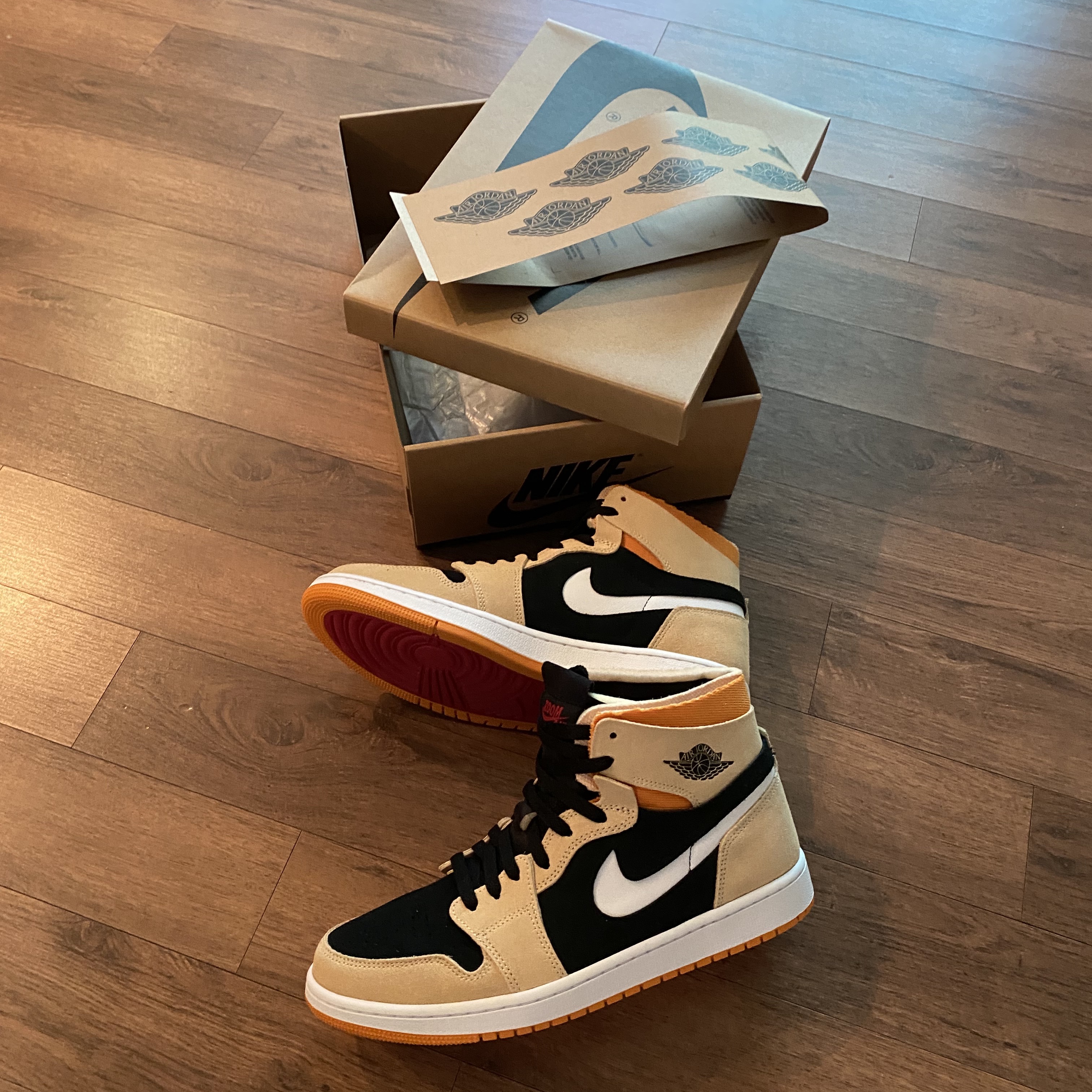 Jordan 1 Zoom Air CMFT Pumpkin Spice 착용 스타일