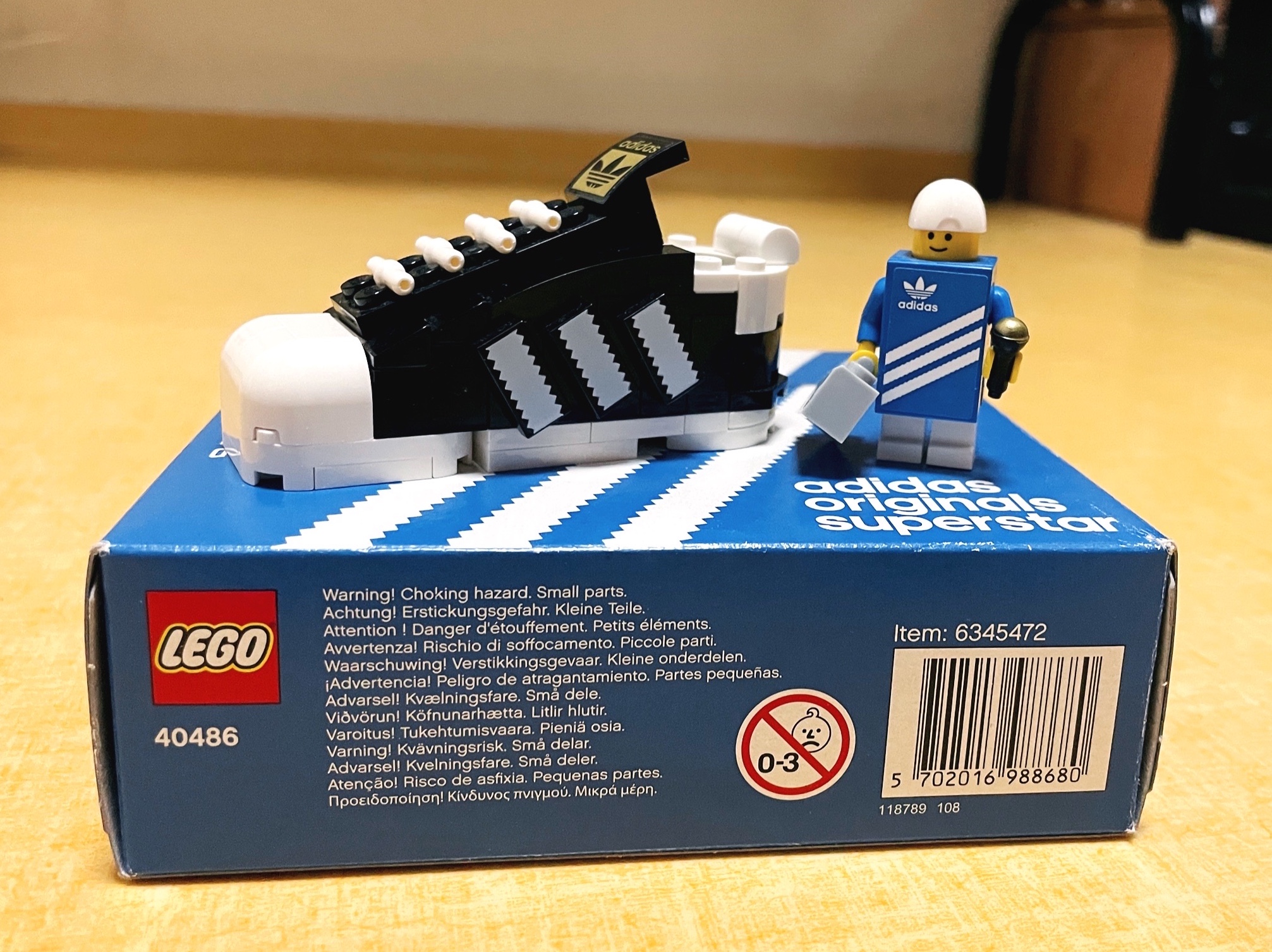 Lego Adidas Originals Superstar Black White 착용 스타일