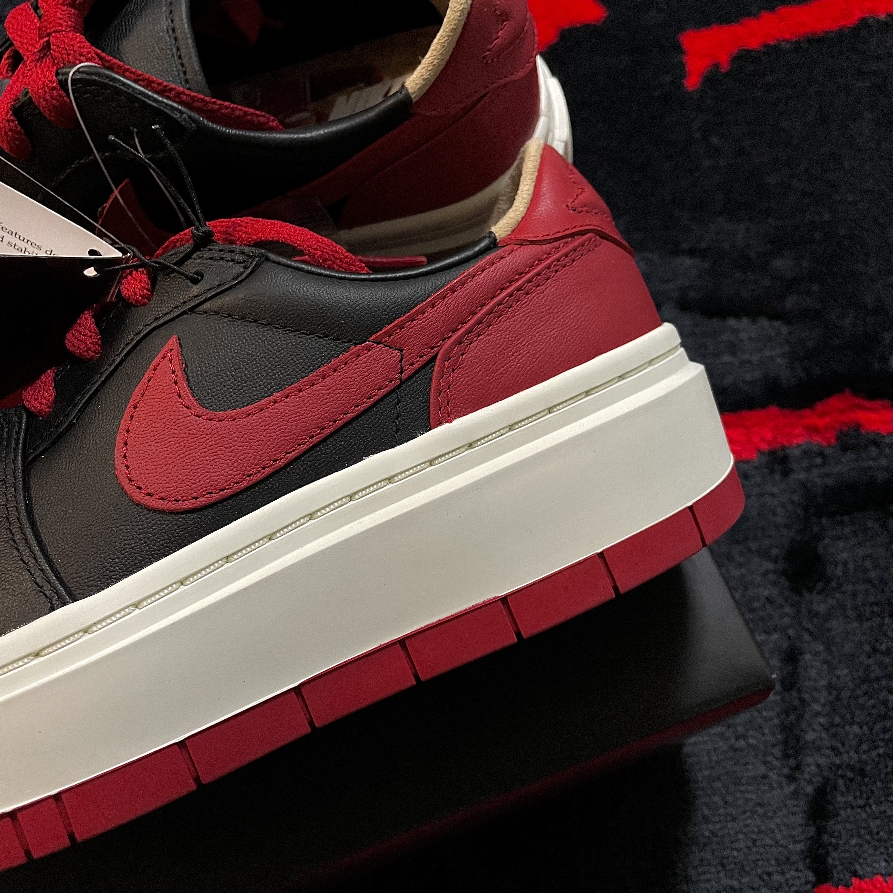 (W) Jordan 1 Elevate Low SE Bred 착용 스타일 - 2