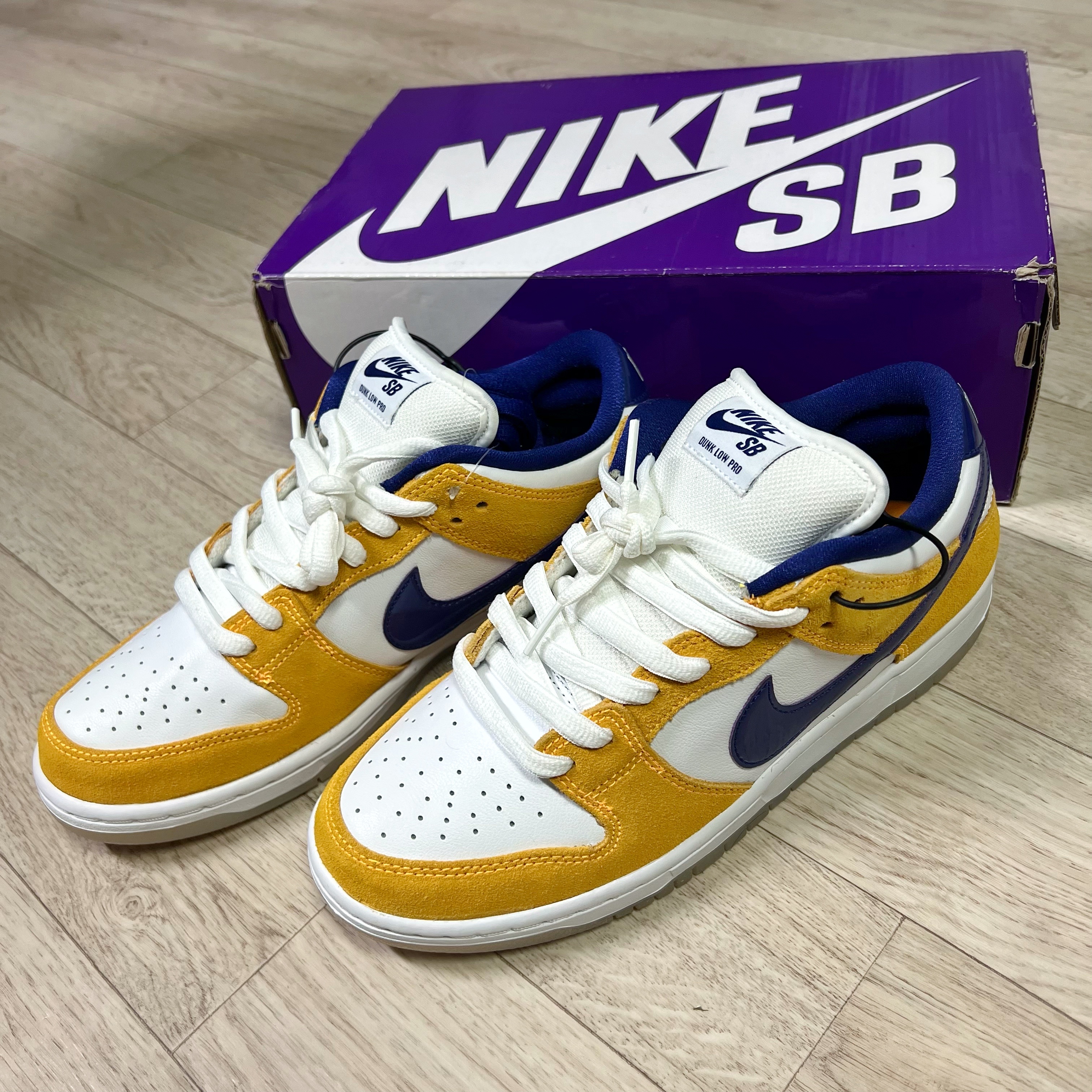 Nike SB Dunk Low Laser Orange 착용 스타일