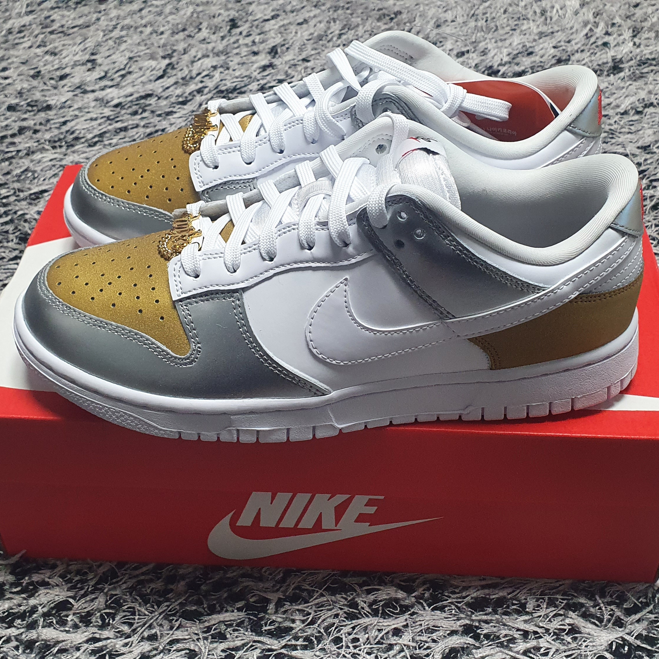 (W) Nike Dunk Low SE Heirloom 착용 스타일