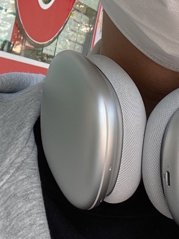 Apple AirPods Max Lightning Silver (Korean Ver.) 착용 스타일 - 2