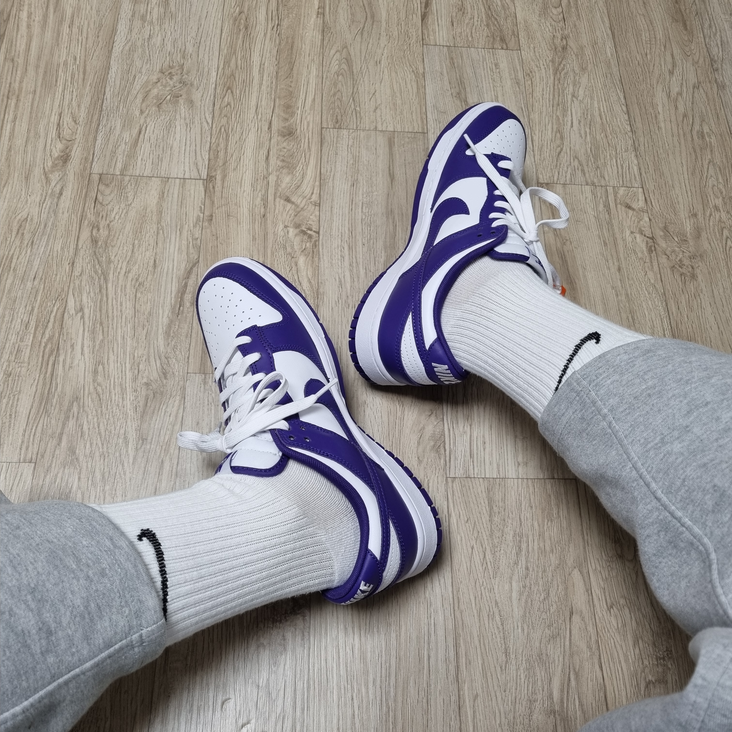 Nike Dunk Low Retro Championship Court Purple 착용 스타일