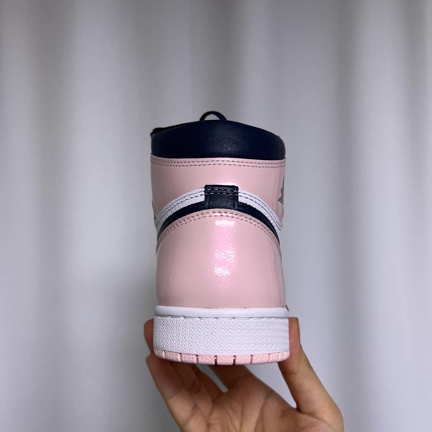 (W) Jordan 1 Retro High OG Atmosphere 착용 스타일 - 3