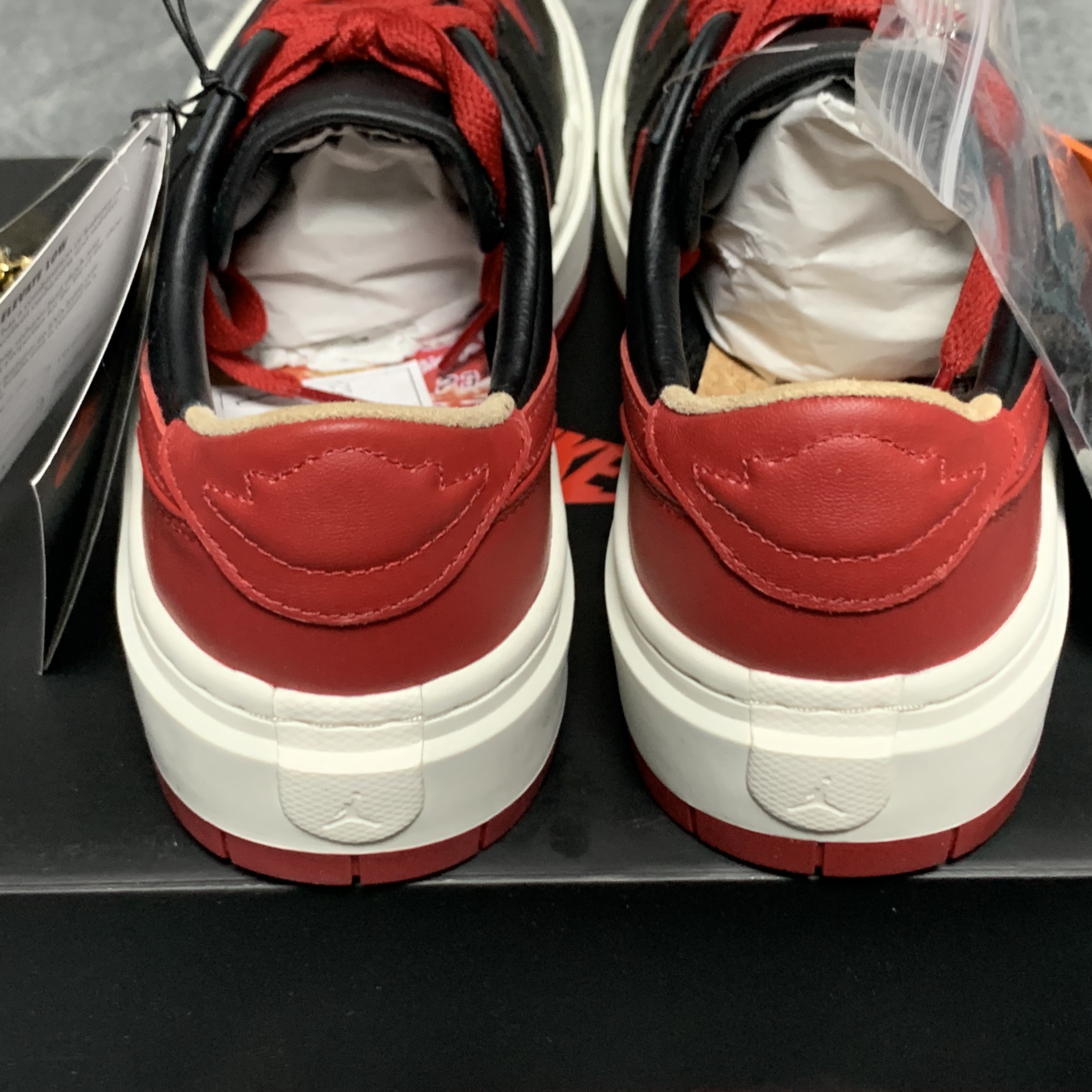 (W) Jordan 1 Elevate Low SE Bred 착용 스타일 - 3