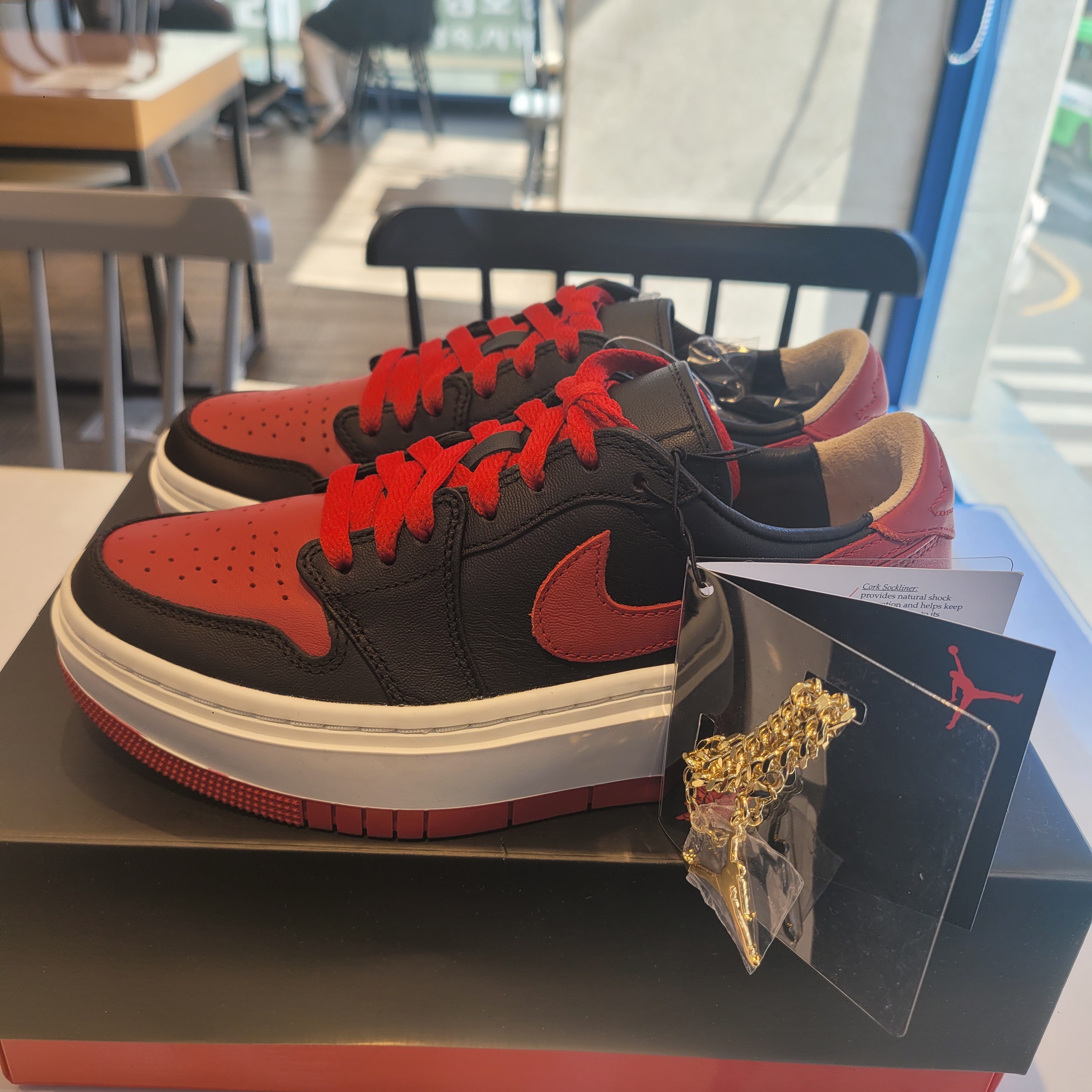 (W) Jordan 1 Elevate Low SE Bred 착용 스타일 - 1
