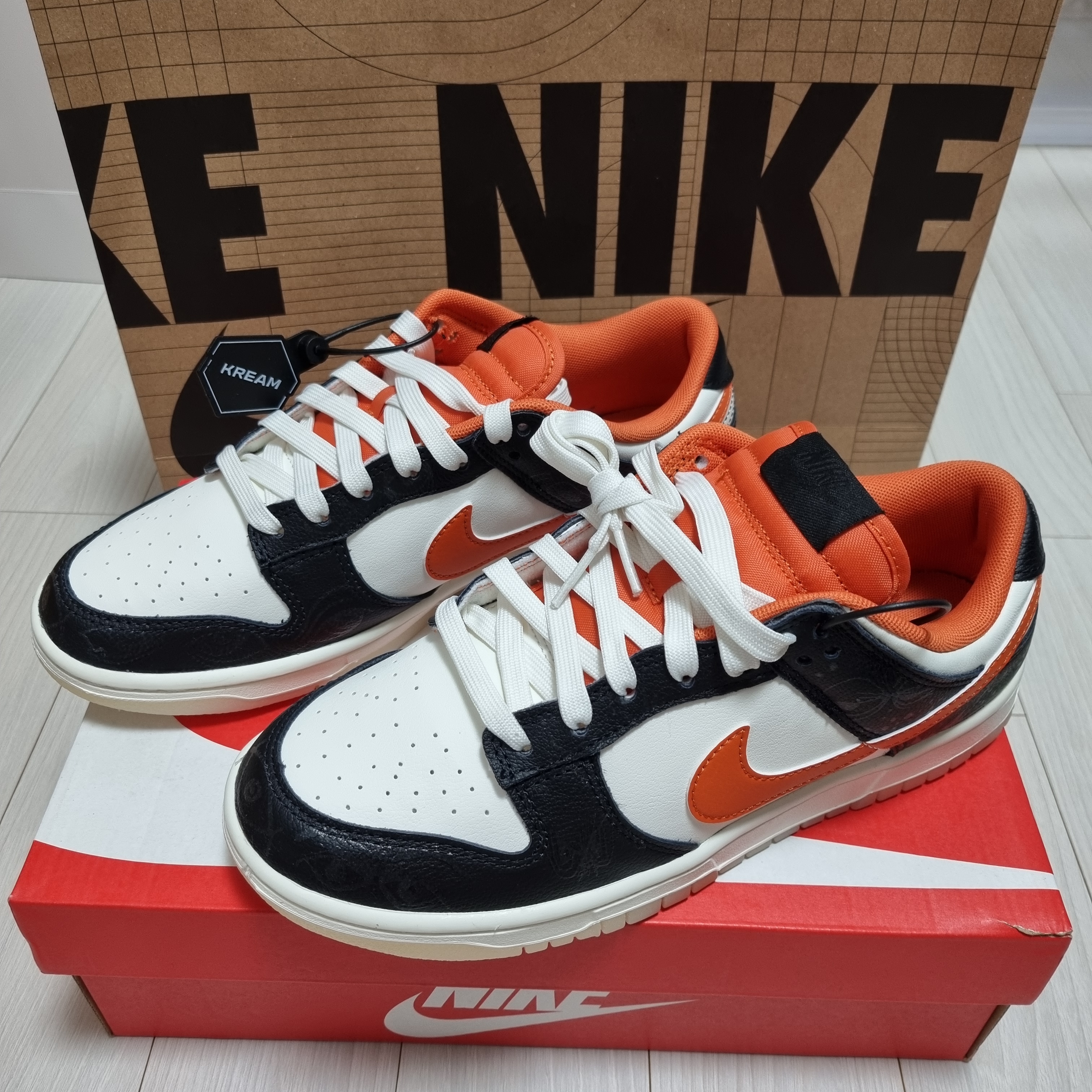 Nike Dunk Low Retro PRM Halloween 착용 스타일