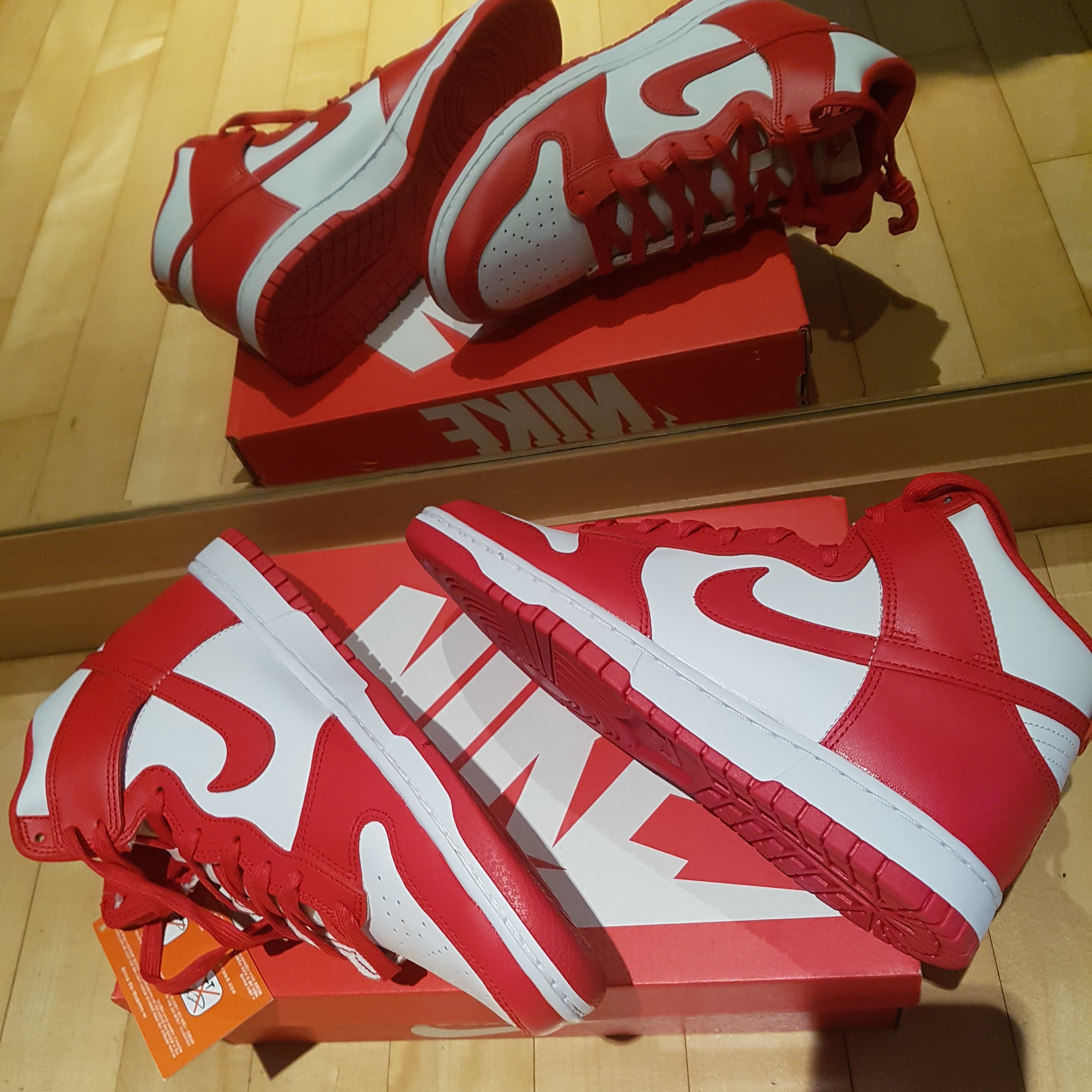 Nike Dunk High Retro Championship White and Red 착용 스타일 - 2