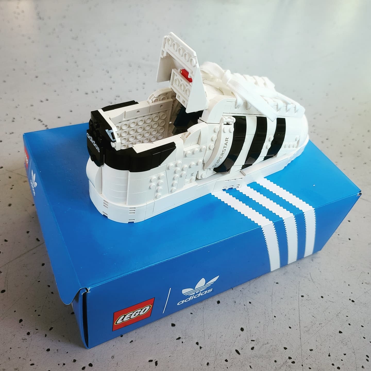 Lego Adidas Originals Superstar 착용 스타일 - 4