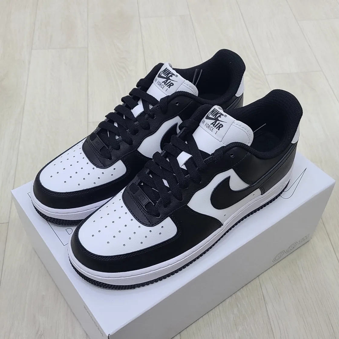 Nike Air Force 1 '07 Low White 착용 스타일 - 2