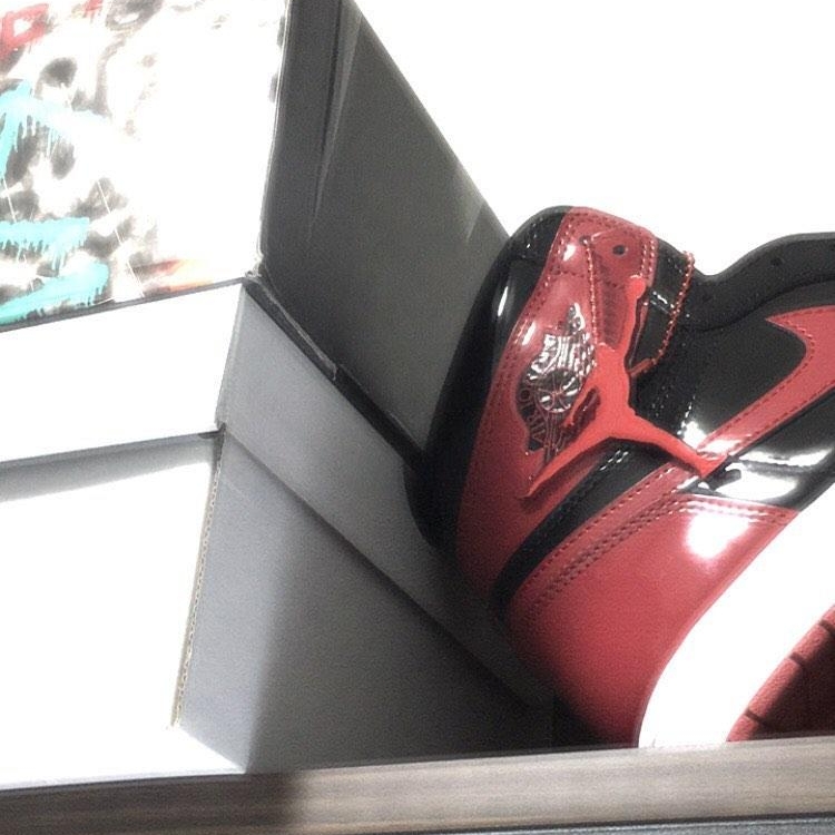 Nike x Peaceminusone Air Force 1 Low Para-Noise 2.0, Jordan 1 Retro High OG Patent Bred 착용 스타일 - 1