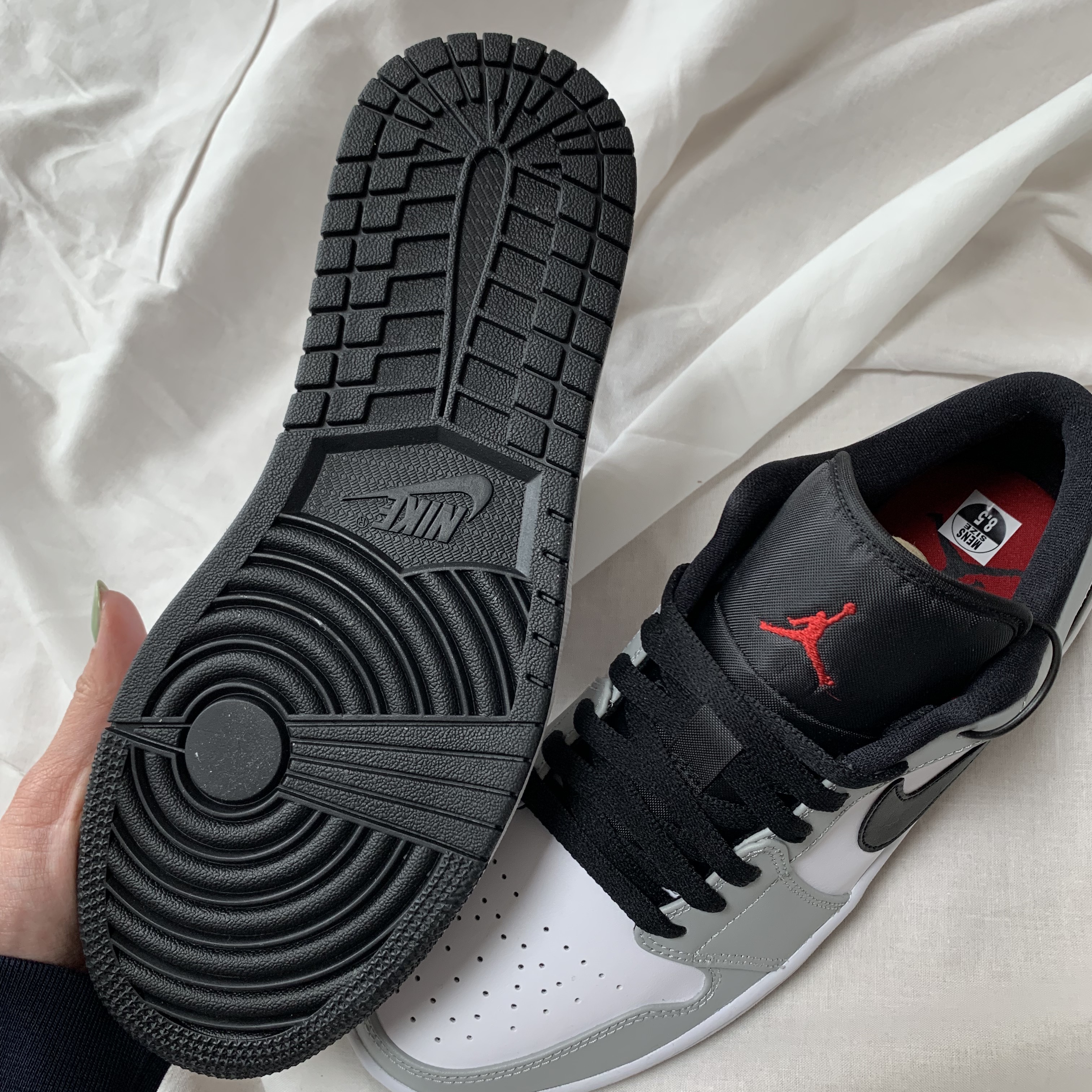 Jordan 1 Low Light Smoke Grey 착용 스타일 - 2