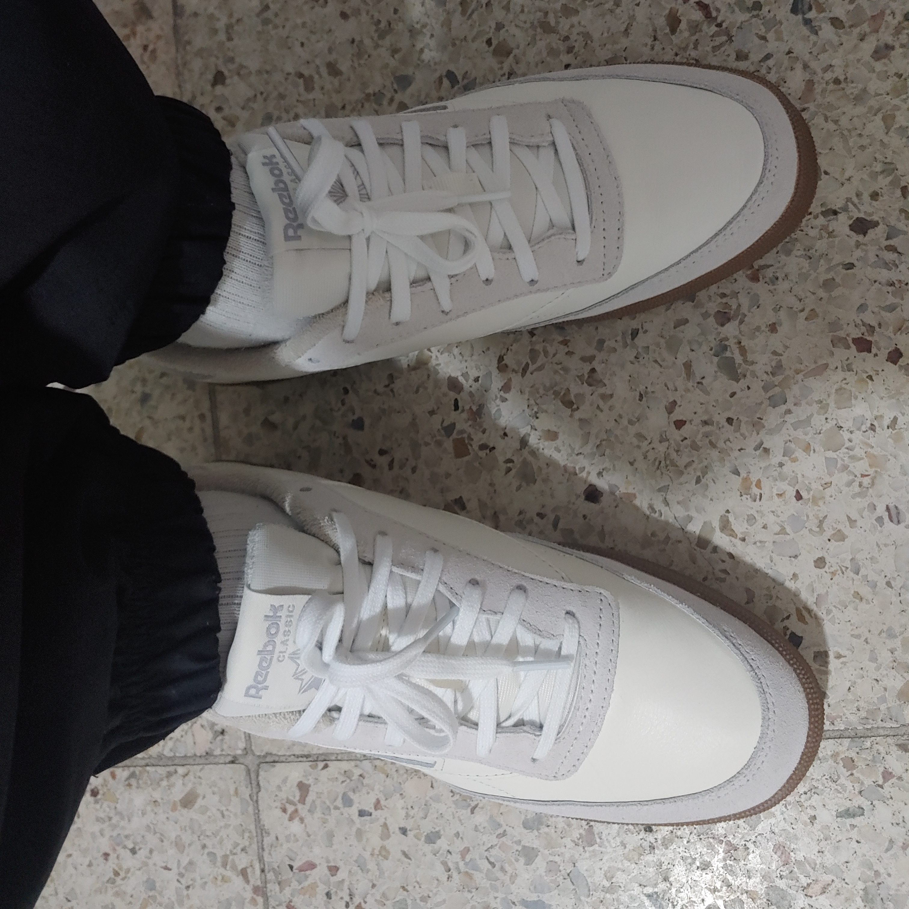 Reebok x Kasina Club C 85 GTX Chalk 착용 스타일 - 2