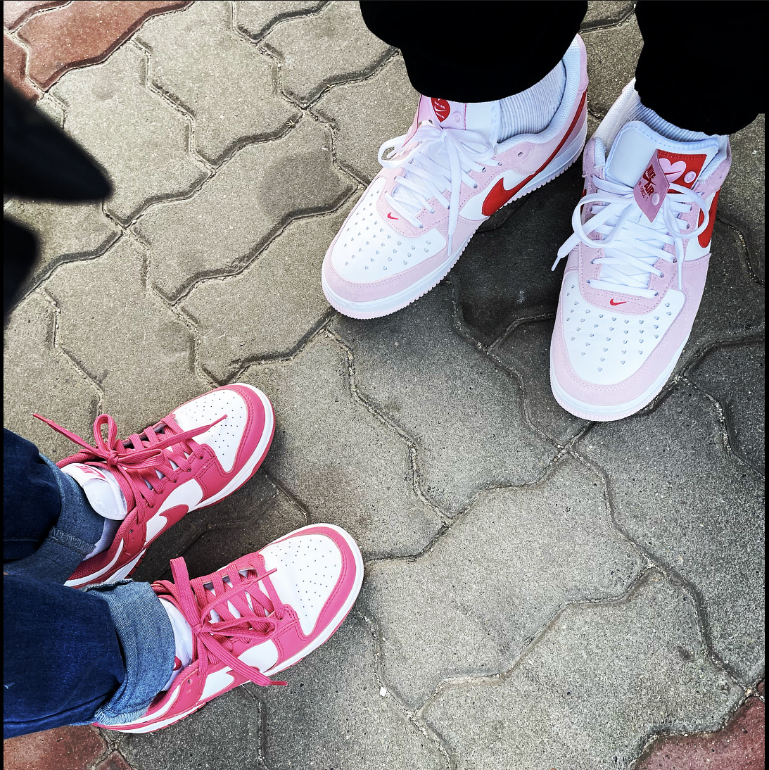 Nike Air Force 1 '07 QS Valentine's Day, (W) Nike Dunk Low Archeo Pink 착용 스타일